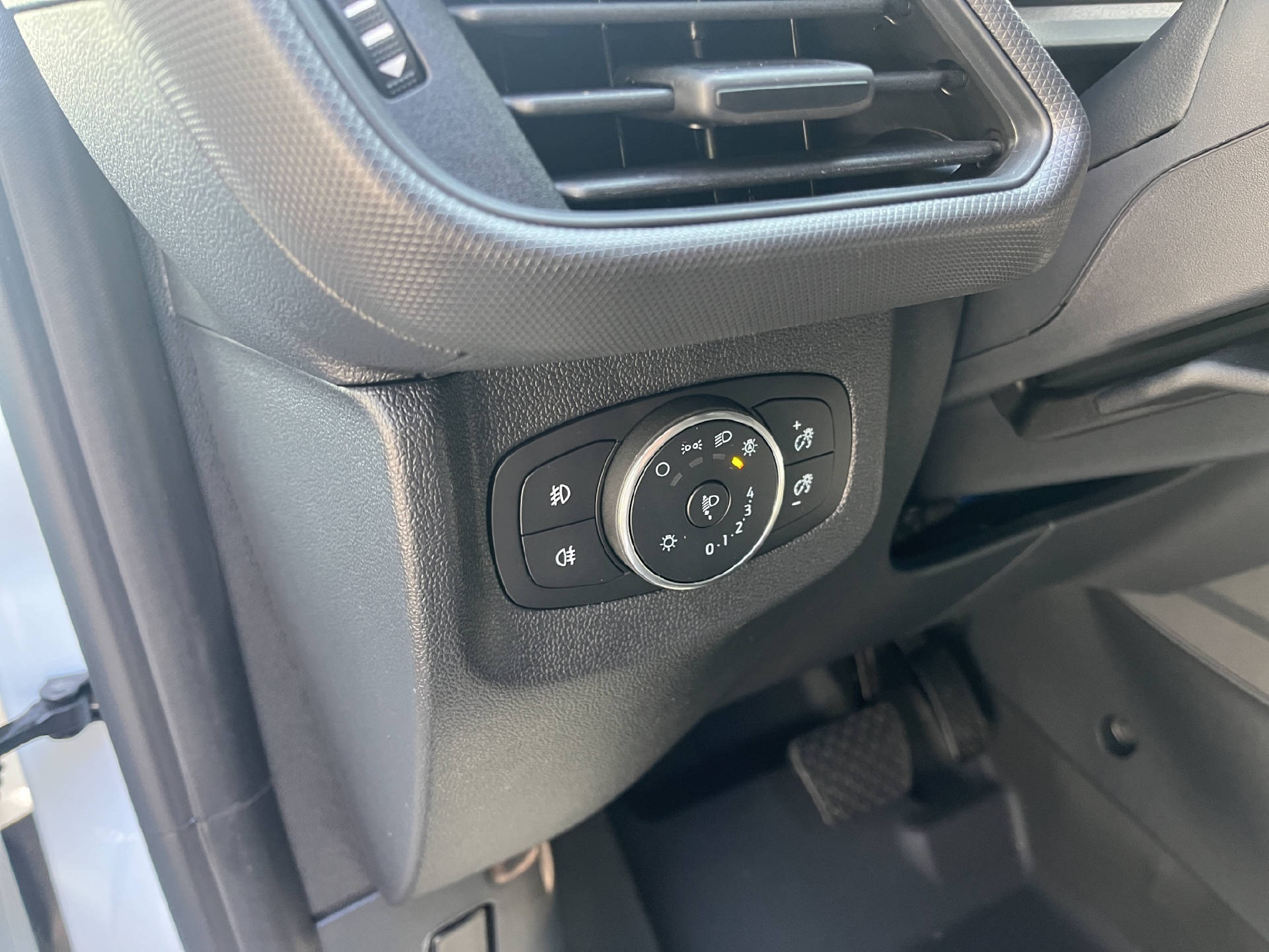 FORD Transit Courier Van 1.0 EcoBoost Trend-image-27