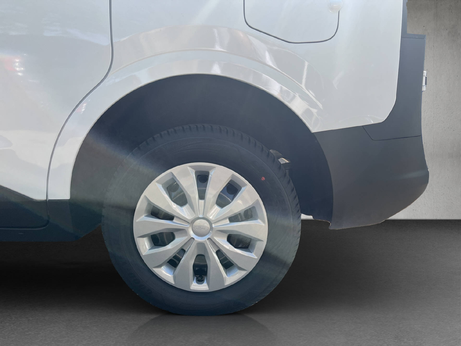 FORD Transit Courier Van 1.0 EcoBoost Trend-image-23