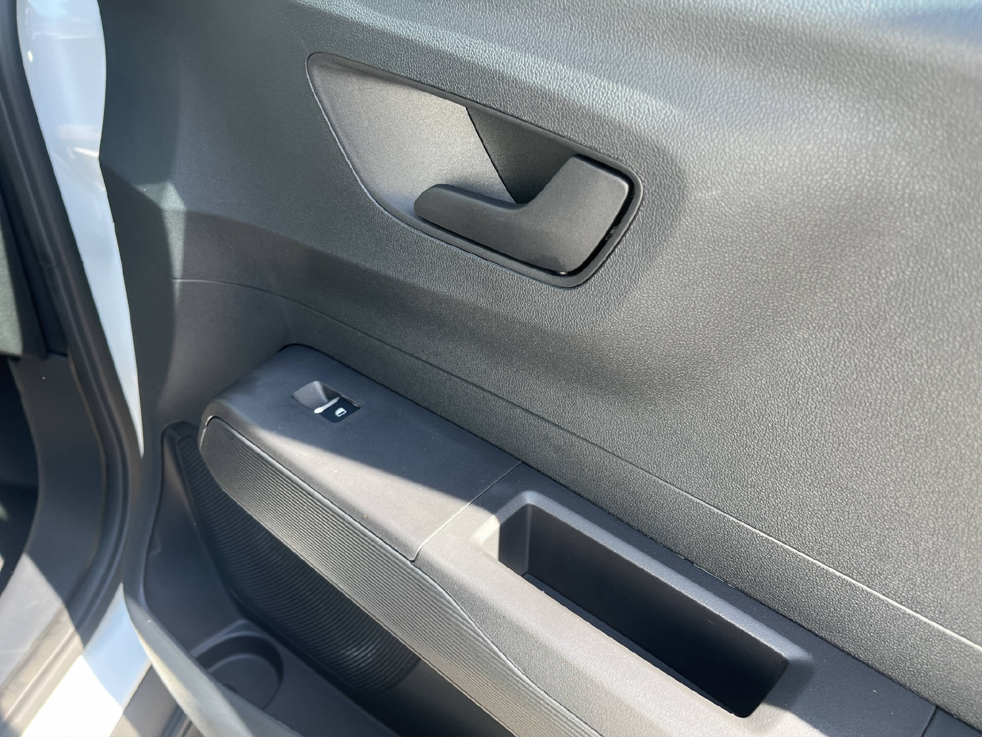 FORD Transit Courier Van 1.0 EcoBoost Trend-image-16