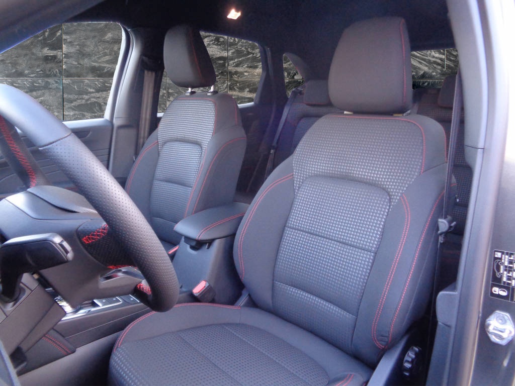 FORD Kuga 2.5 Hybrid ST-Line 4x4-image-6