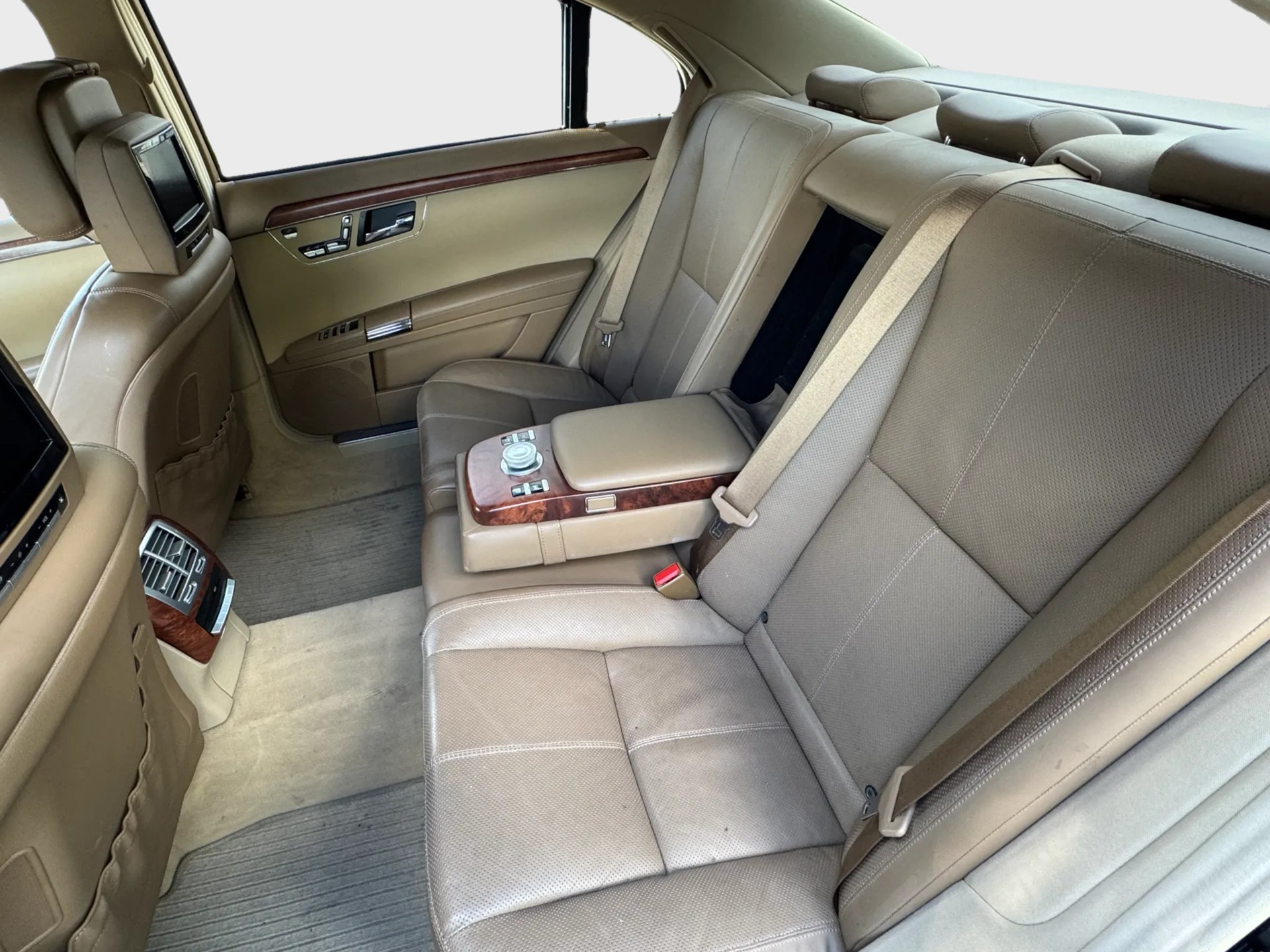 MERCEDES-BENZ S 500 L 4Matic 7G-Tronic-image-16