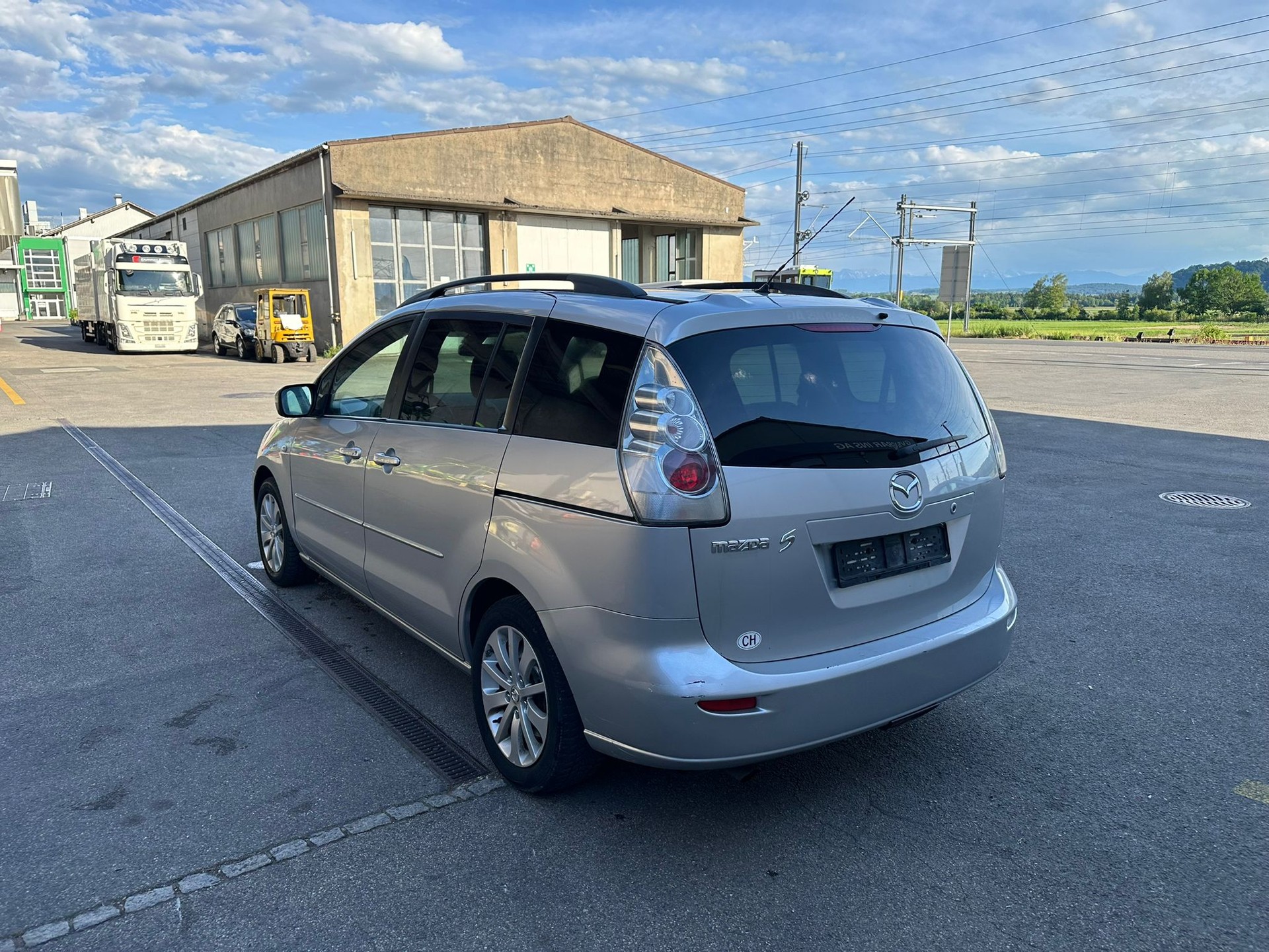 MAZDA 5 2.0d 16V Confort-image-3