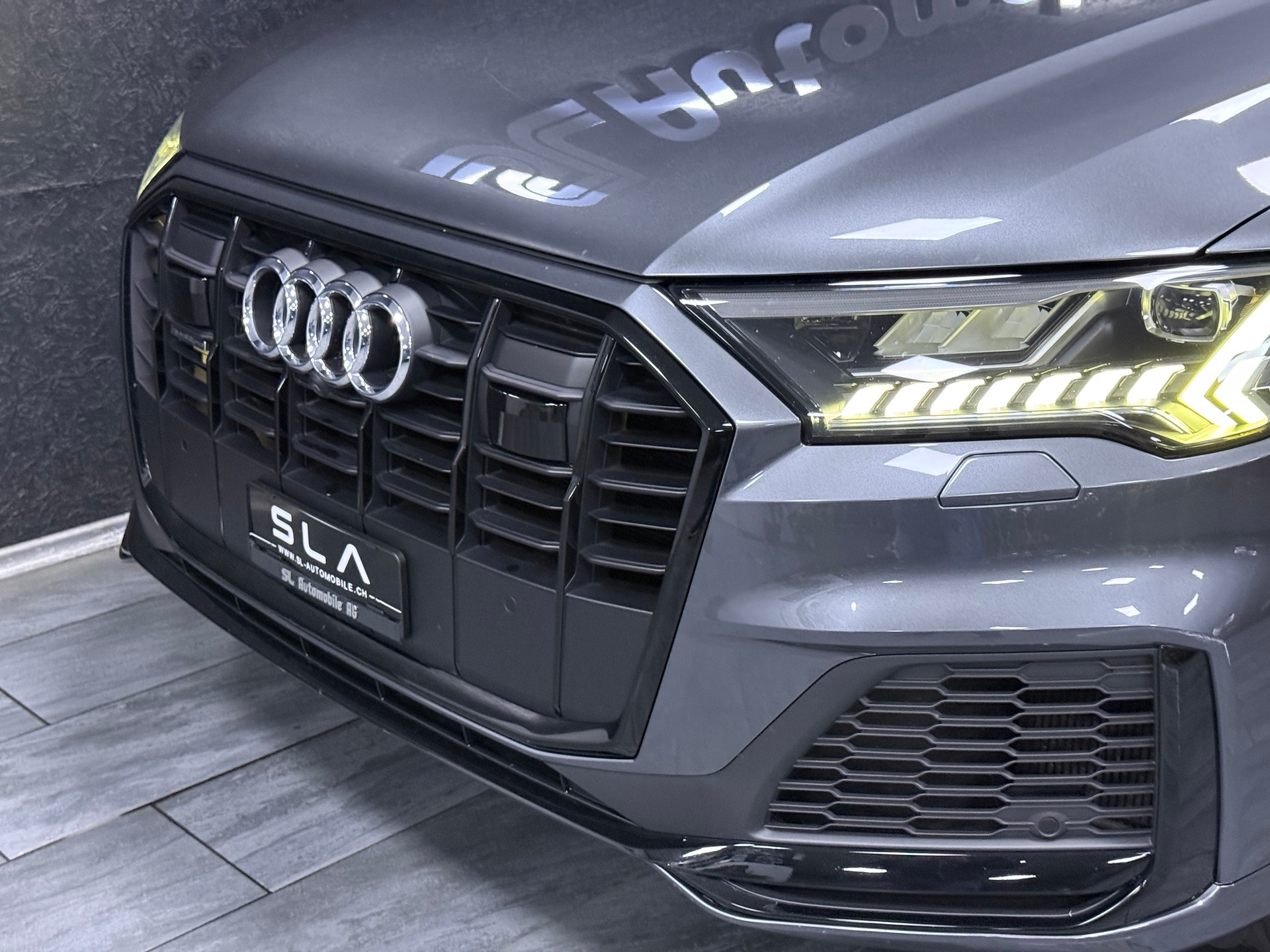 AUDI Q7 50 TDI quattro S Line tiptronic / CH Fahrzeug / 7 Sitz / Vollausstattung / Leasing ab 499.--showroom-element-3