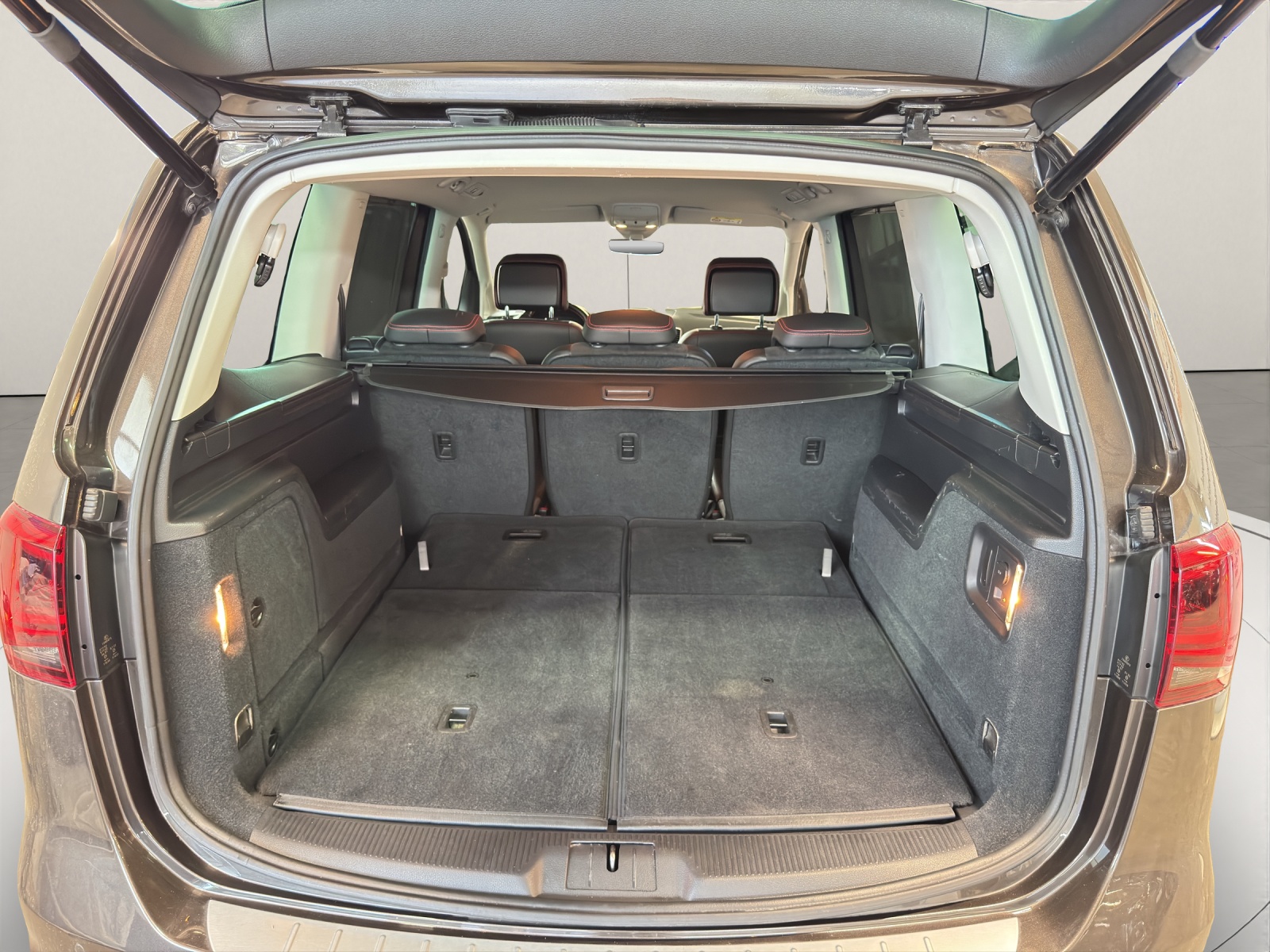 SEAT Alhambra 2.0 TDI FR Line 4Drive-image-14