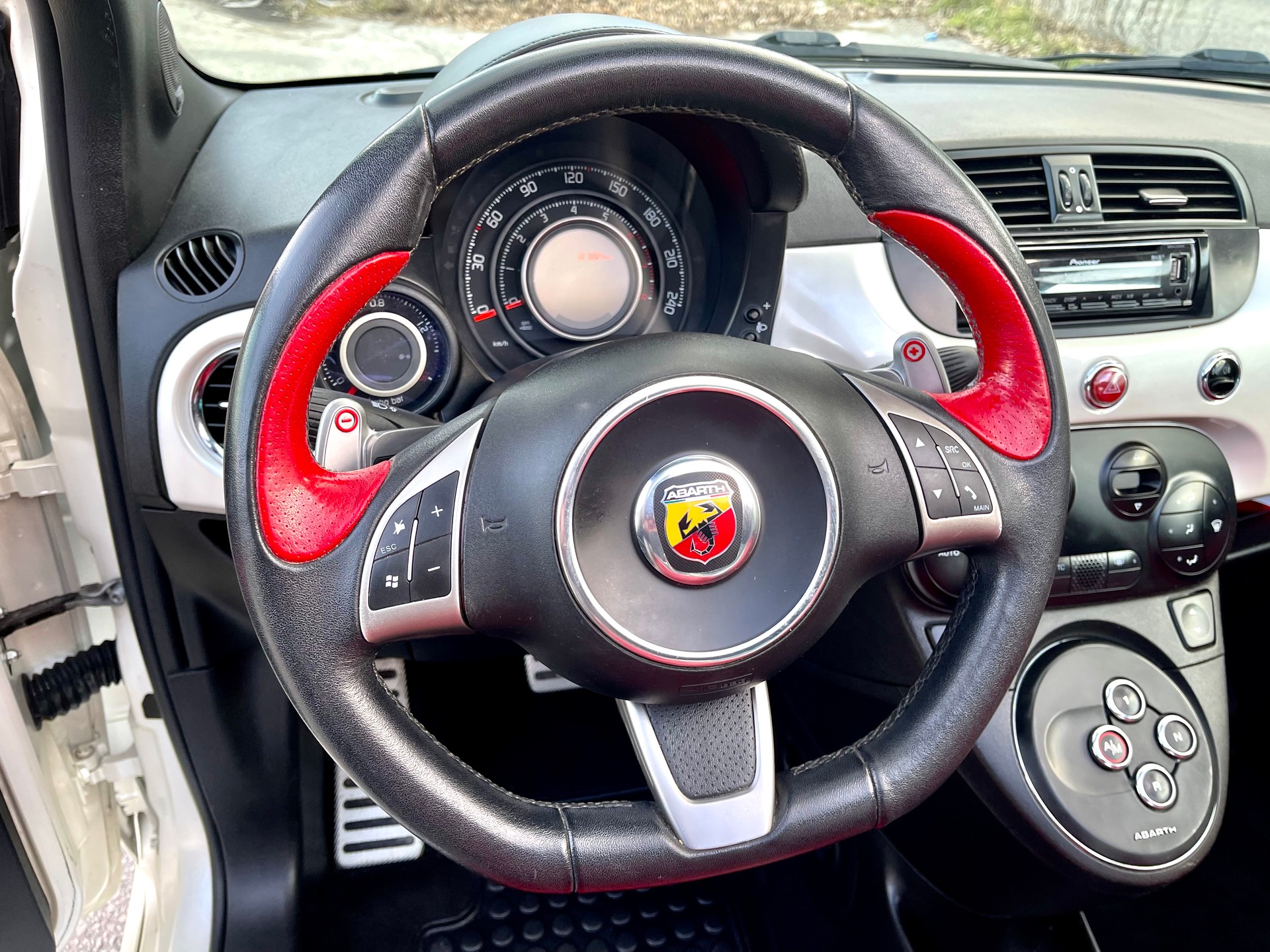 FIAT 595 1.4 16V Turbo Abarth Competizione Dualogic-image-27