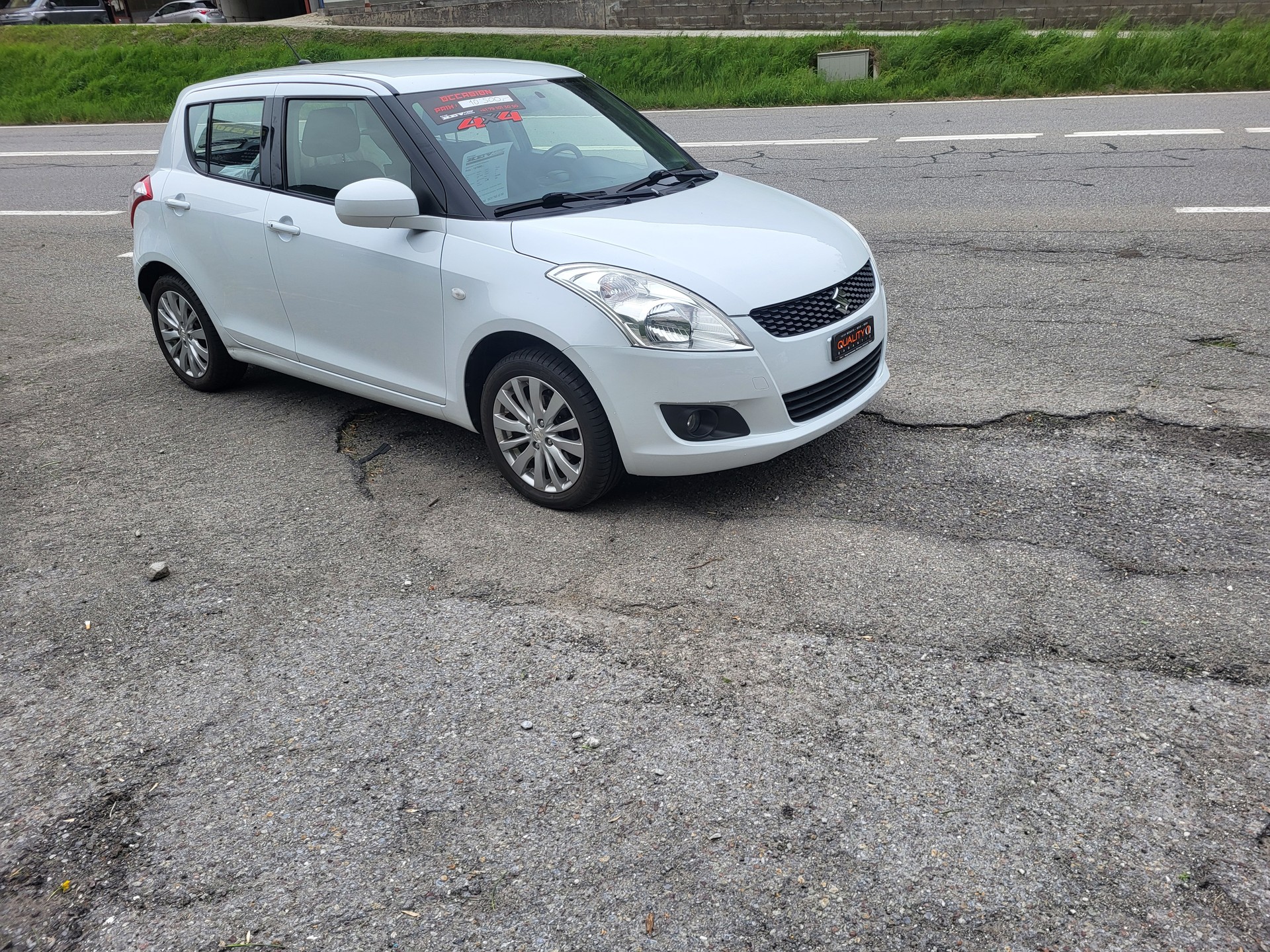 SUZUKI Swift 1.2i 16V GL 4x4-image-1