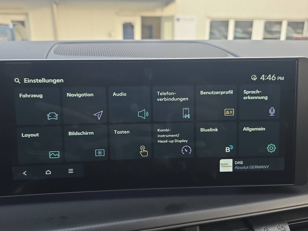 HYUNDAI Santa Fe 1.6 T-GDi PHEV Calligraphy AWD 7Plätzer-image-26