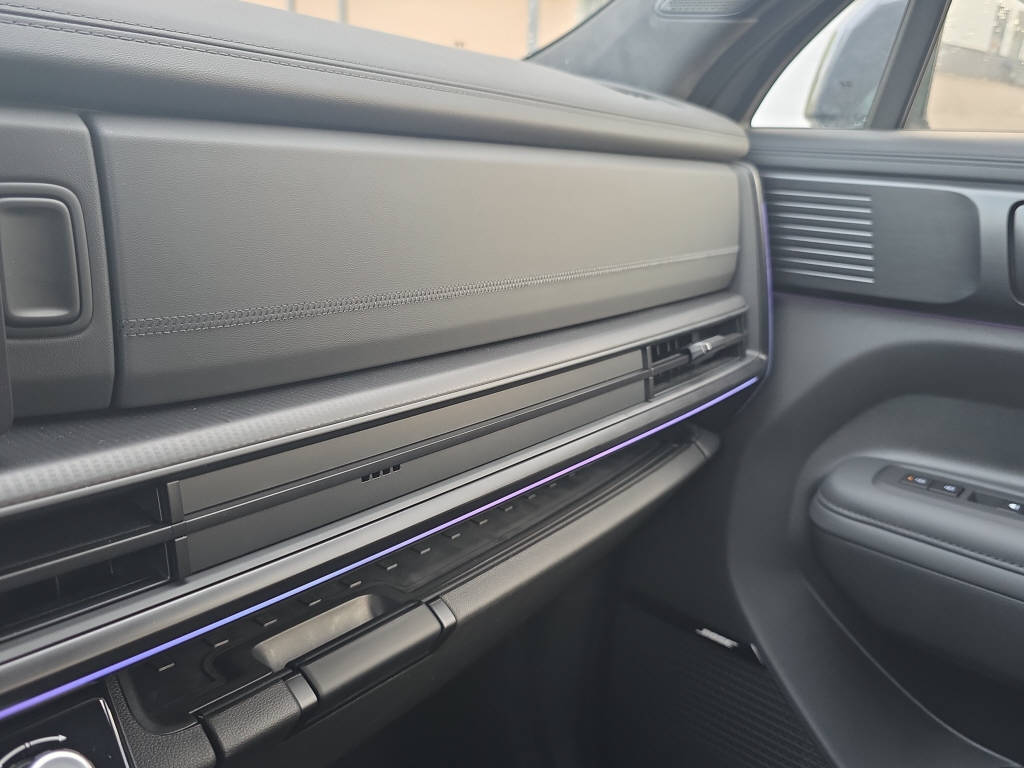 HYUNDAI Santa Fe 1.6 T-GDi PHEV Calligraphy AWD 7Plätzer-image-21