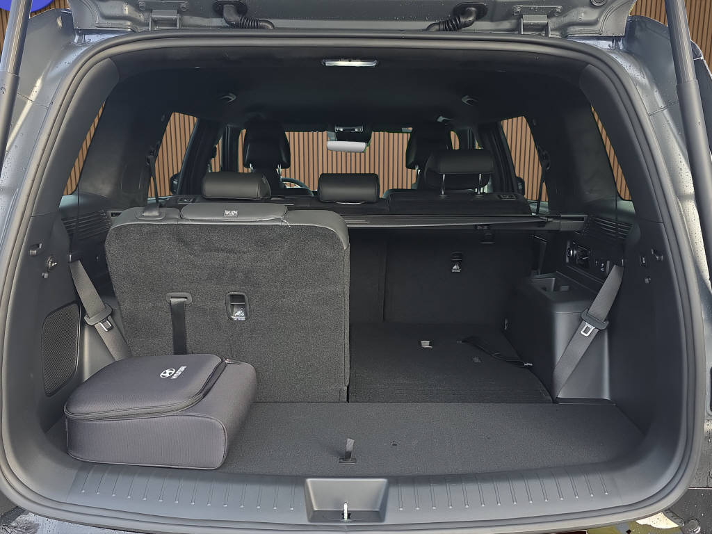 HYUNDAI Santa Fe 1.6 T-GDi PHEV Calligraphy AWD 7Plätzer-image-14