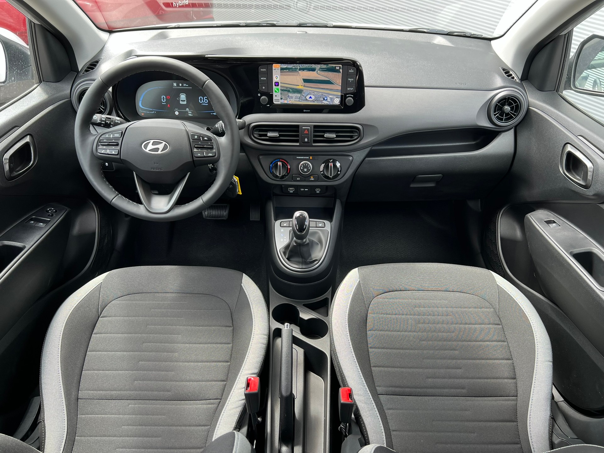 HYUNDAI i10 1.2 Amplia-image-7