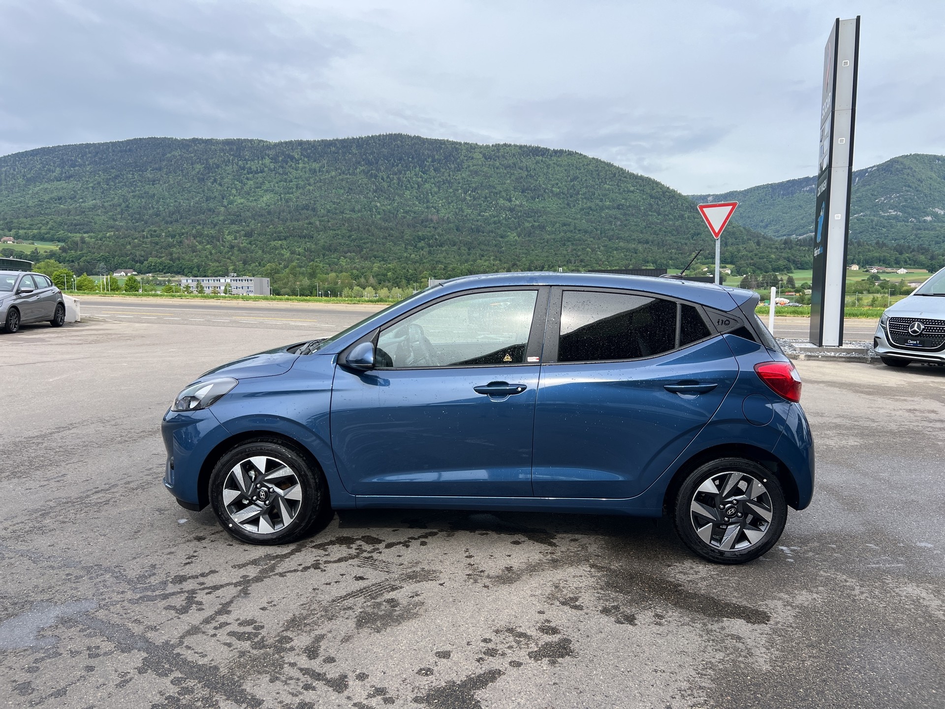 HYUNDAI i10 1.2 Amplia-showroom-element-1