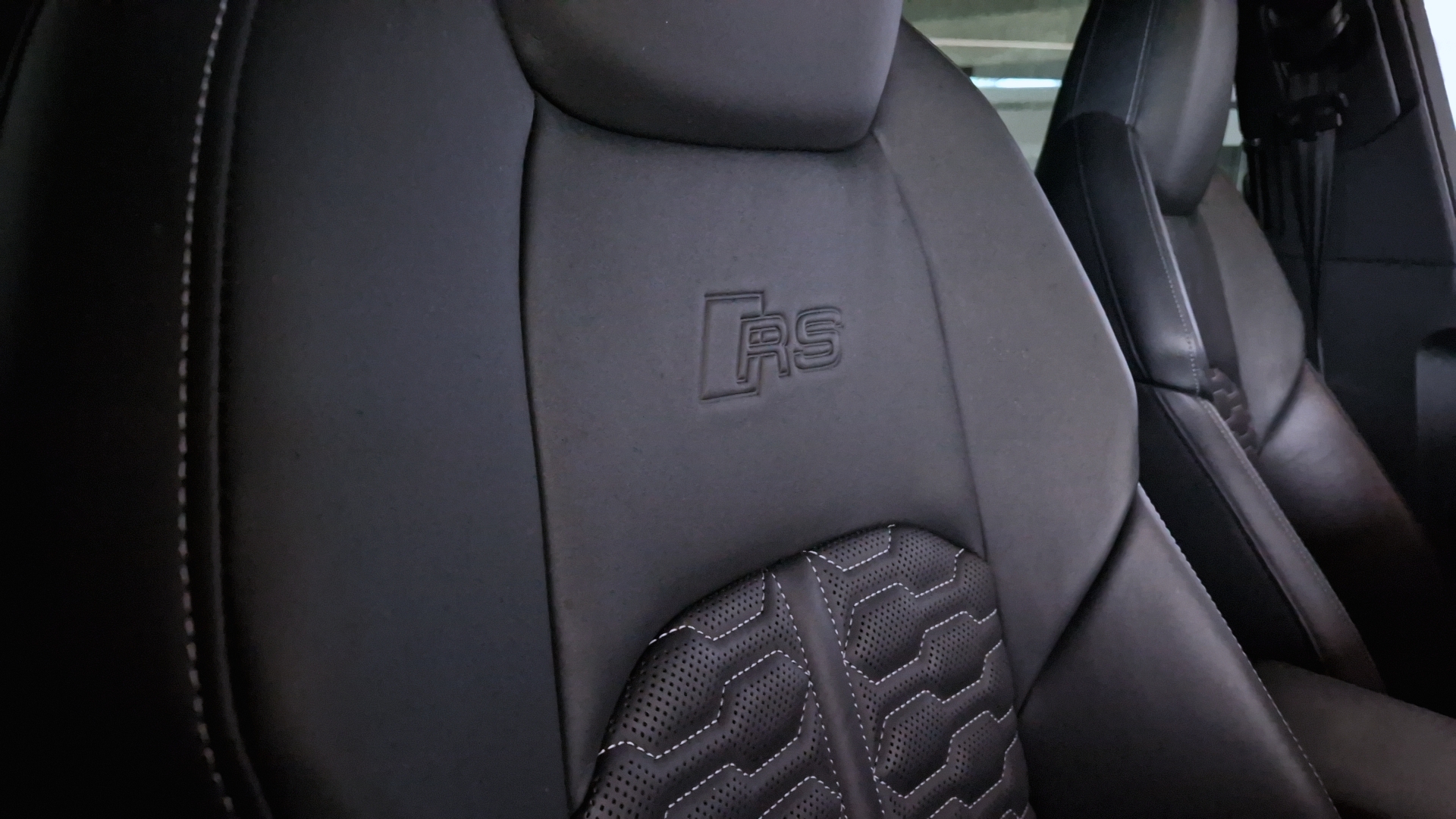 AUDI RS6 Avant 4.0 TFSI V8 Quattro *NARDO* KERAMIK | PANO | HEAD-UP | SOFT-CLOSE | WERKSGARANTIE | 305 km/h-showroom-element-1