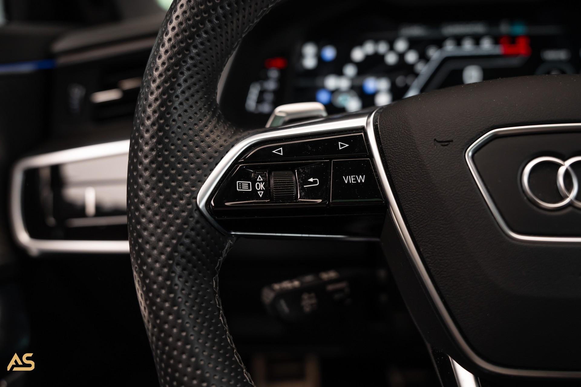 AUDI RS6 Avant 4.0 TFSI V8 Quattro *NARDO* KERAMIK | PANO | HEAD-UP | SOFT-CLOSE | WERKSGARANTIE | 305 km/h-image-18