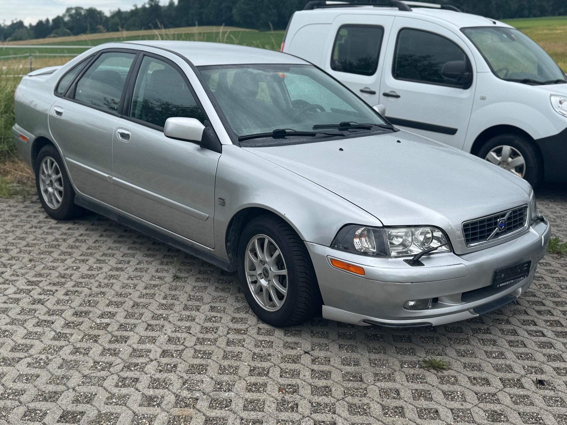 VOLVO S40 1.8-image-2