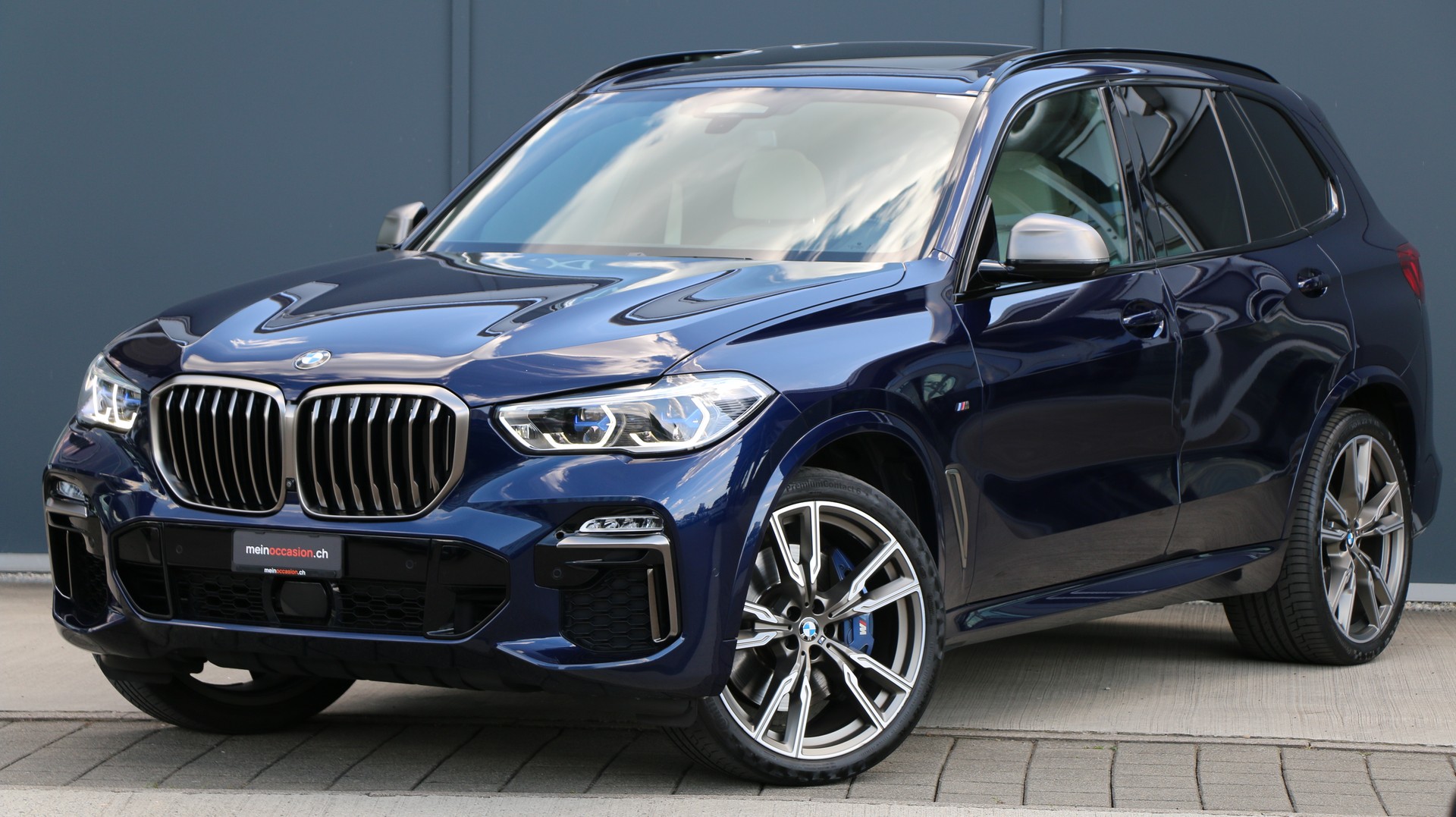 BMW X5 xDrive M50i-image-1