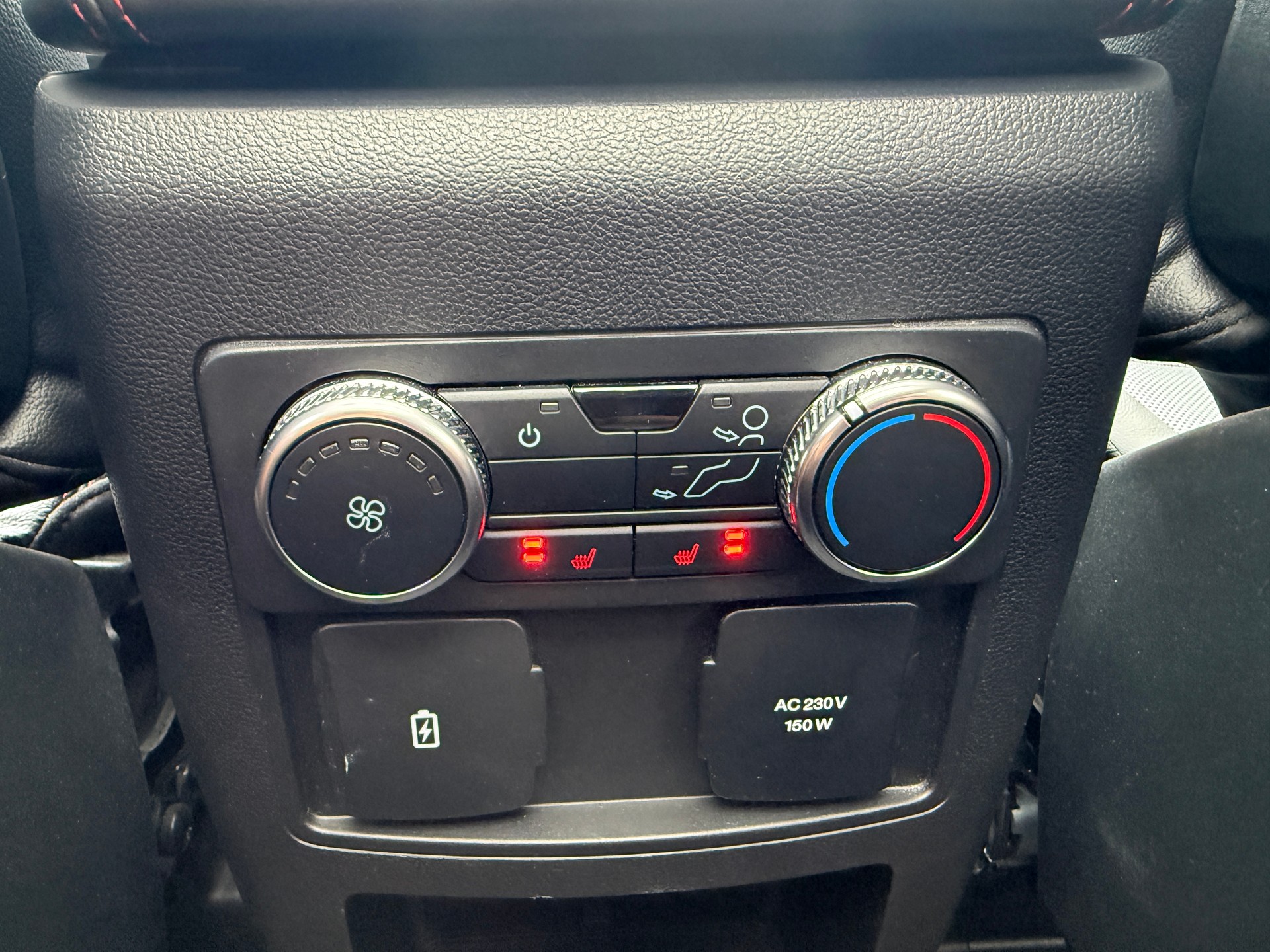 FORD Explorer 3.0 EcoB. Plug-in-Hybrid ST-Line 4WD Aut. ***7-SITZE***-image-28
