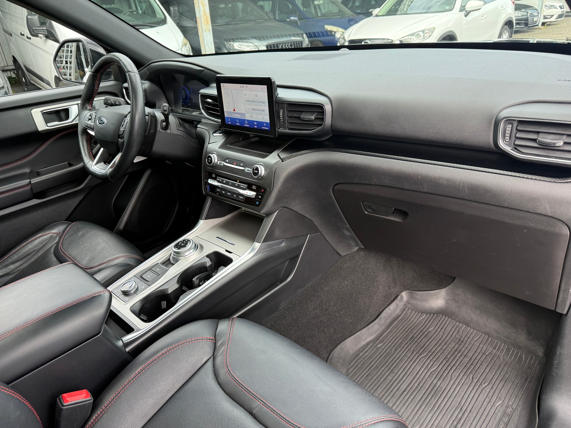 FORD Explorer 3.0 EcoB. Plug-in-Hybrid ST-Line 4WD Aut. ***7-SITZE***-image-13