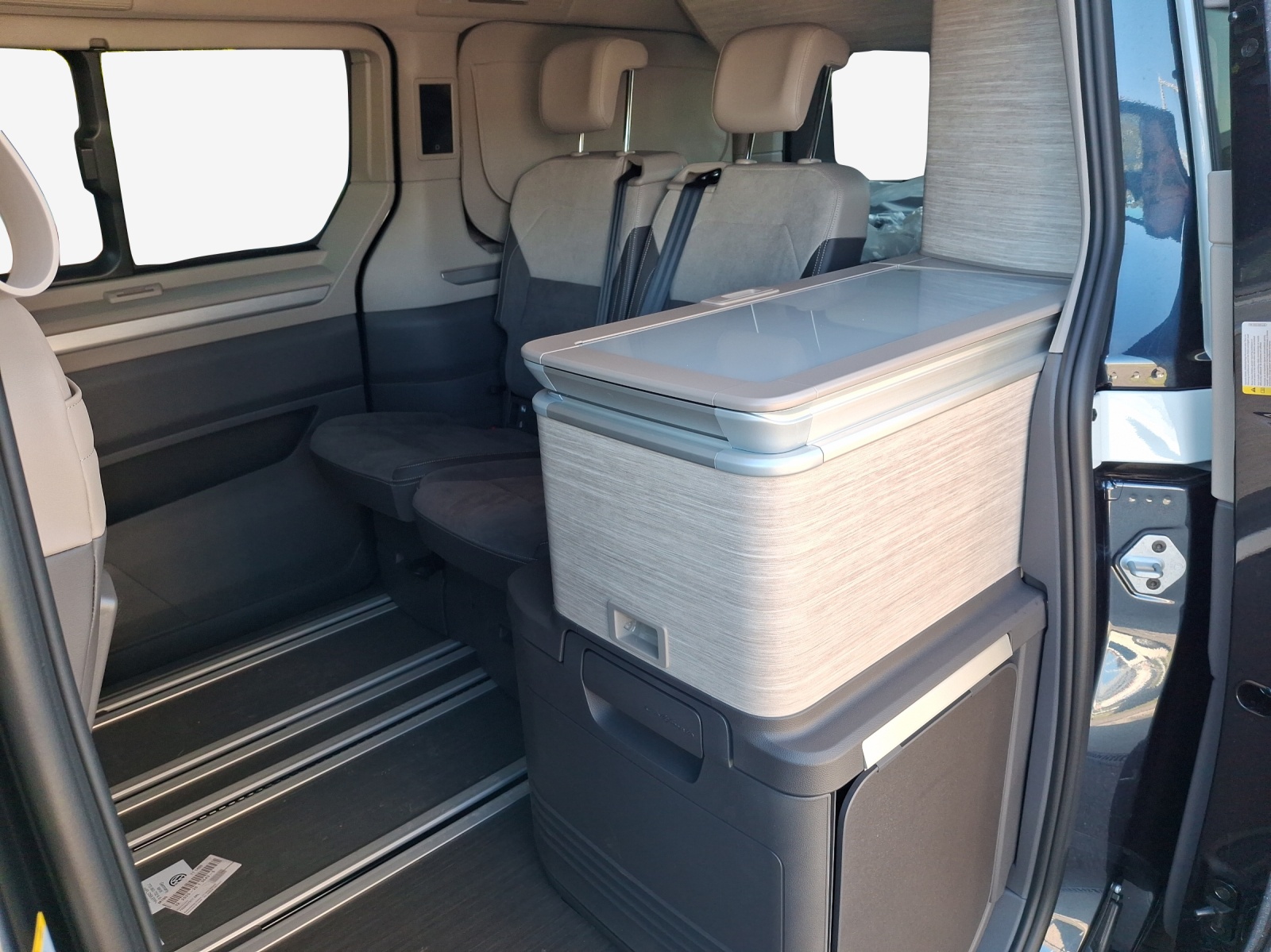 VW California eHybrid Ocean 4Motion-image-11