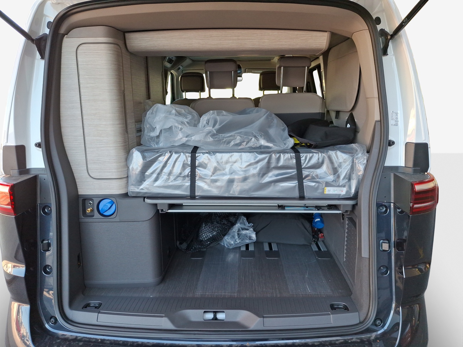 VW California eHybrid Ocean 4Motion-image-12