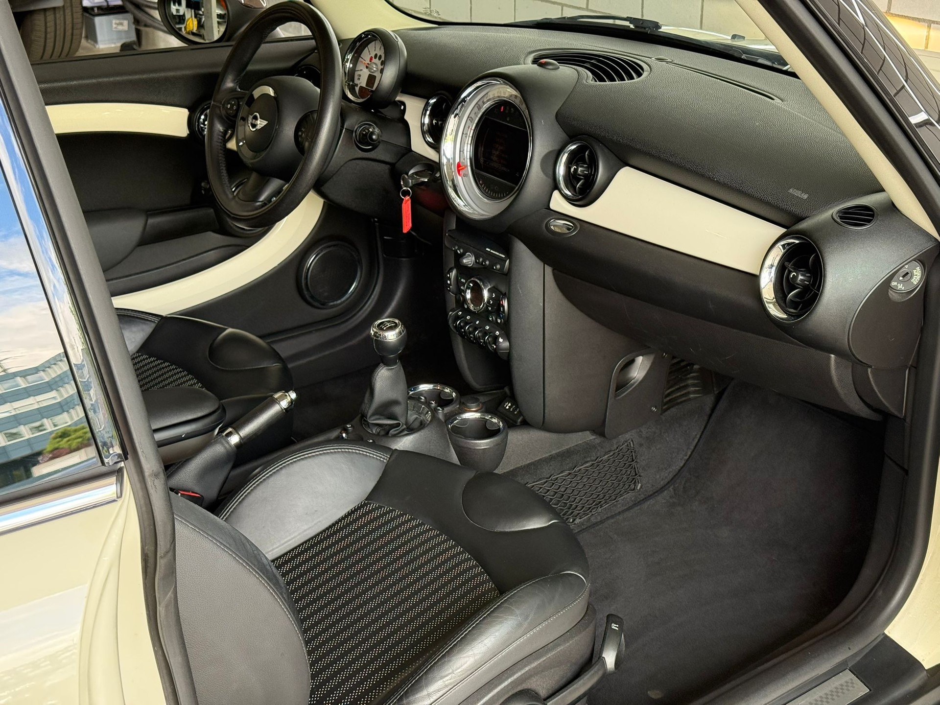 MINI Cooper S-image-7