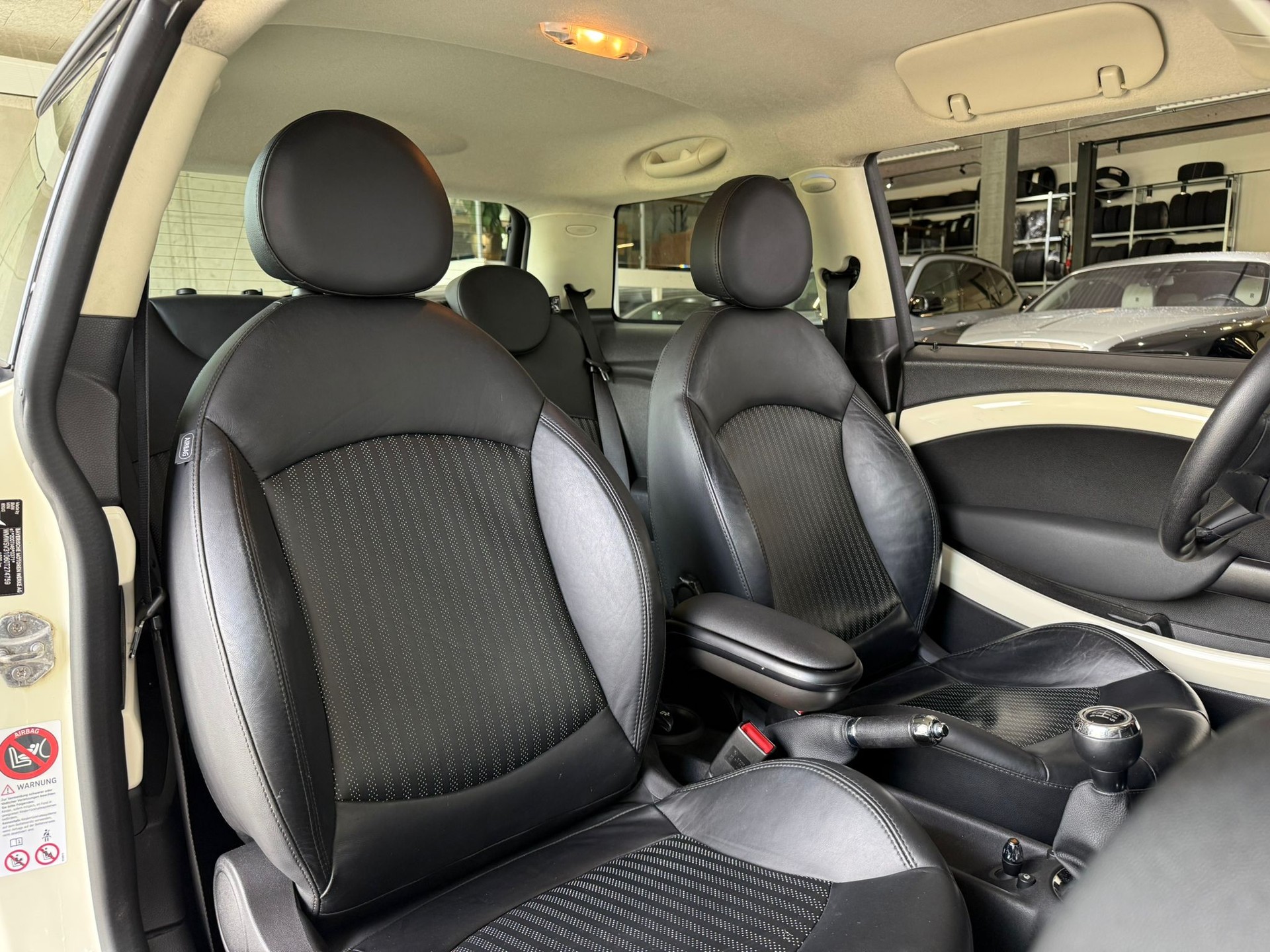 MINI Cooper S-image-12