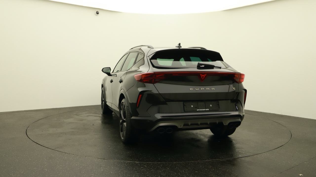 CUPRA Formentor 2.0TSI VZ Black Edtion-image-3