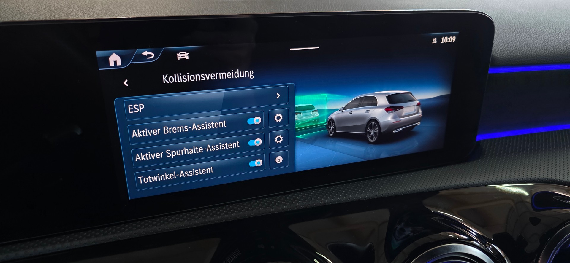 MERCEDES-BENZ A 250 4Matic AMG Line 4Matic 7G-DCT *ACC*LaneAssist*Rückfahrkamera*Ambientebeleuchtung*Navi*El. Sitze*Sitzheizung*-image-21