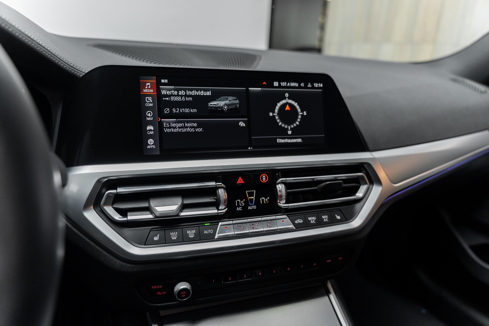 BMW M340i xDriveTouring Steptronic M Sport-image-11