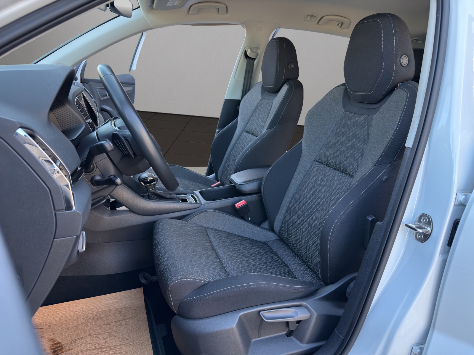 SKODA Karoq 2.0 TDI CR Style 4x4 DSG-image-8