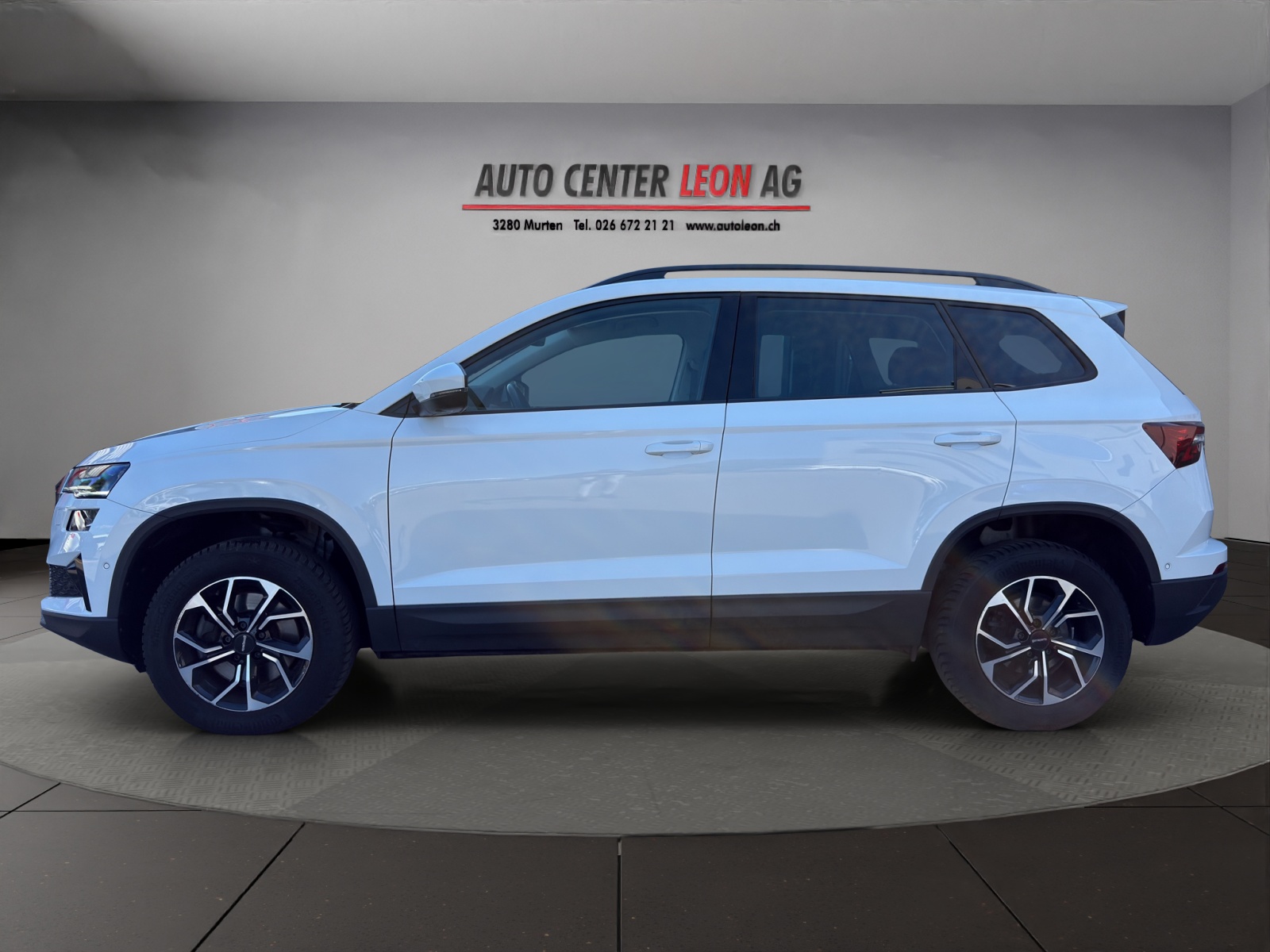 SKODA Karoq 2.0 TDI CR Style 4x4 DSG-showroom-element-2