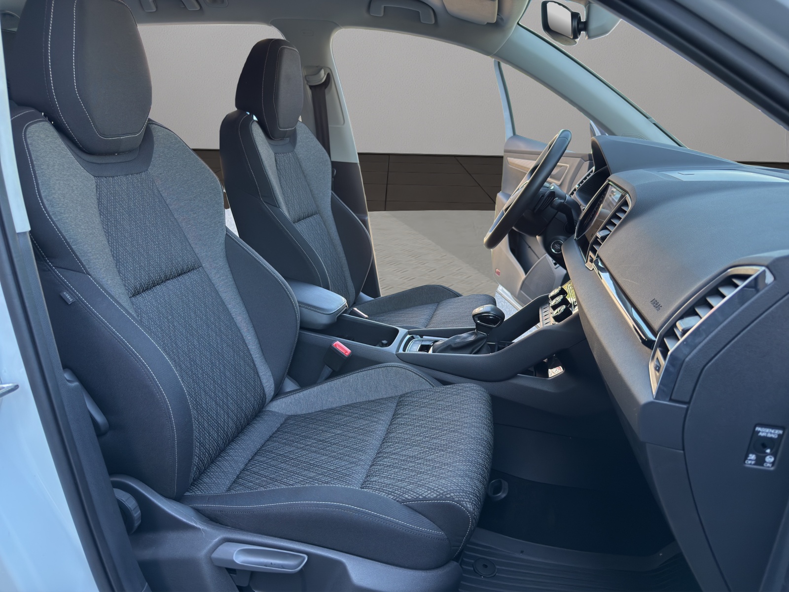 SKODA Karoq 2.0 TDI CR Style 4x4 DSG-image-16