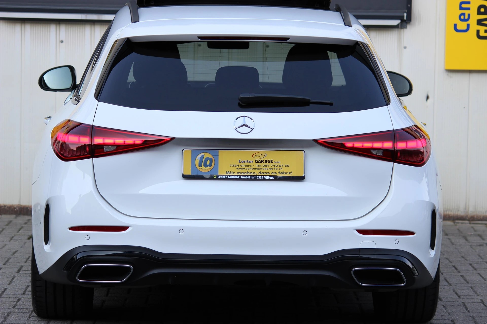 MERCEDES-BENZ C 300 T 4Matic AMG Line-image-5