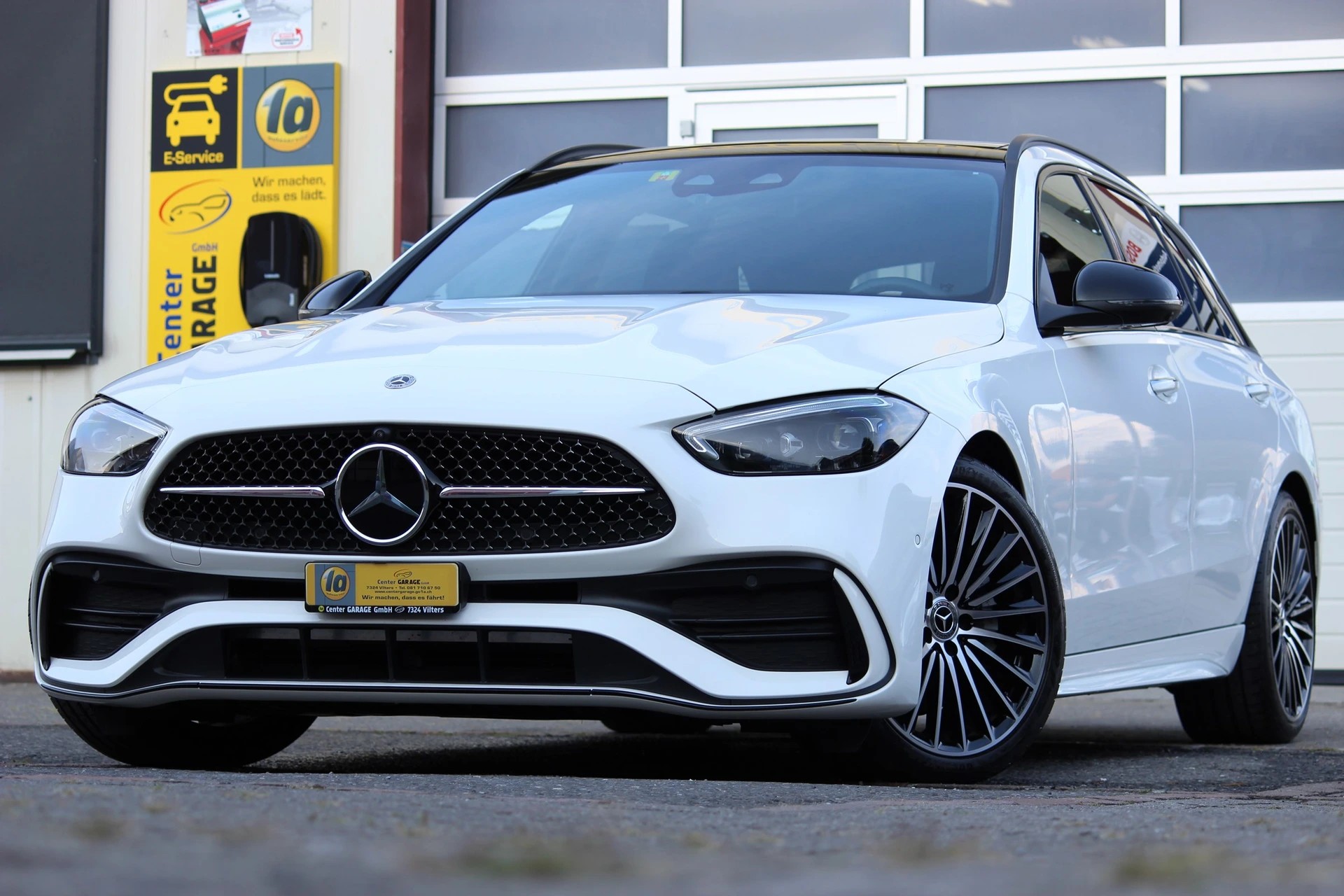 MERCEDES-BENZ C 300 T 4Matic AMG Line-showroom-element-3