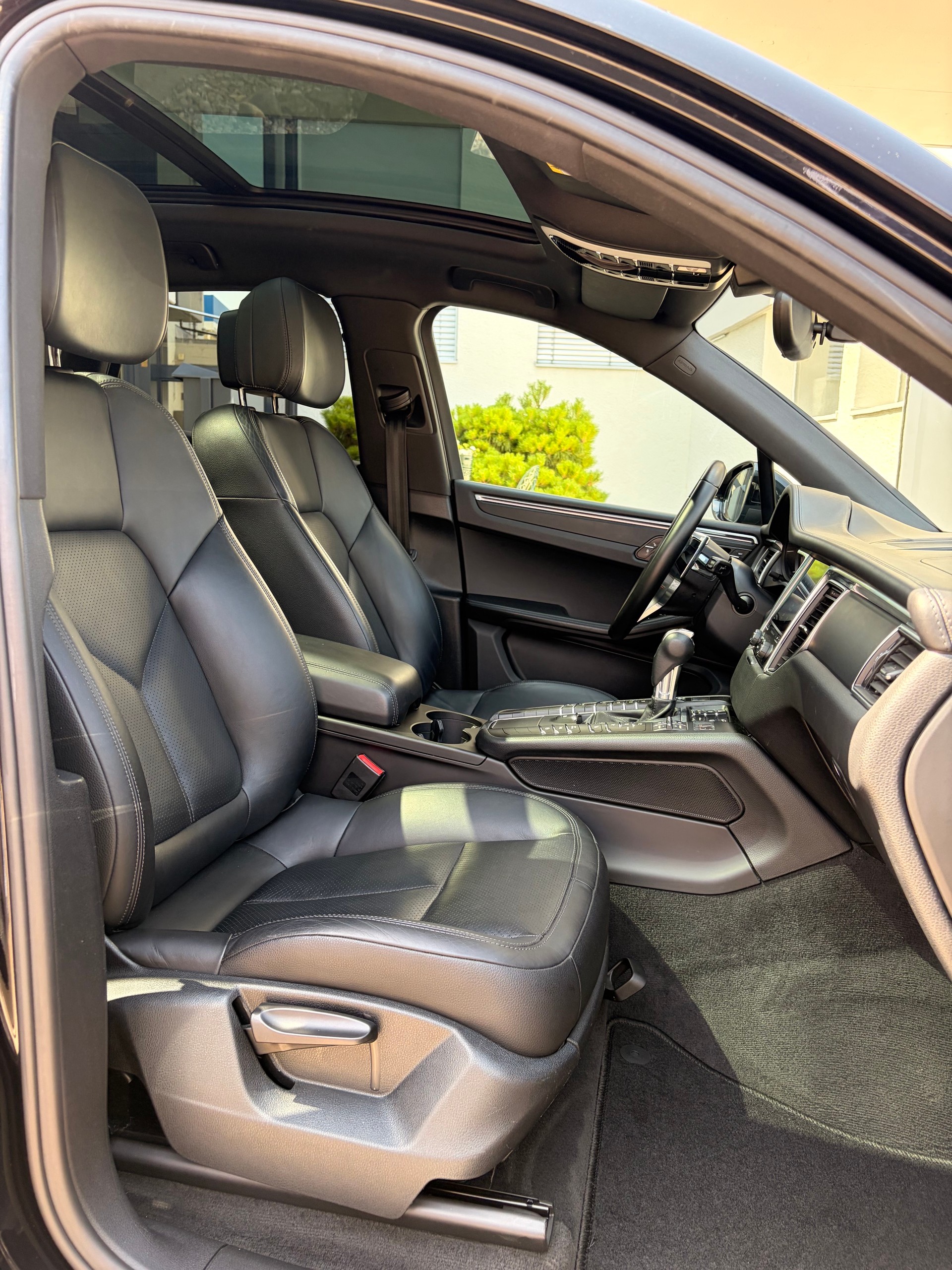 PORSCHE Macan PDK-image-4