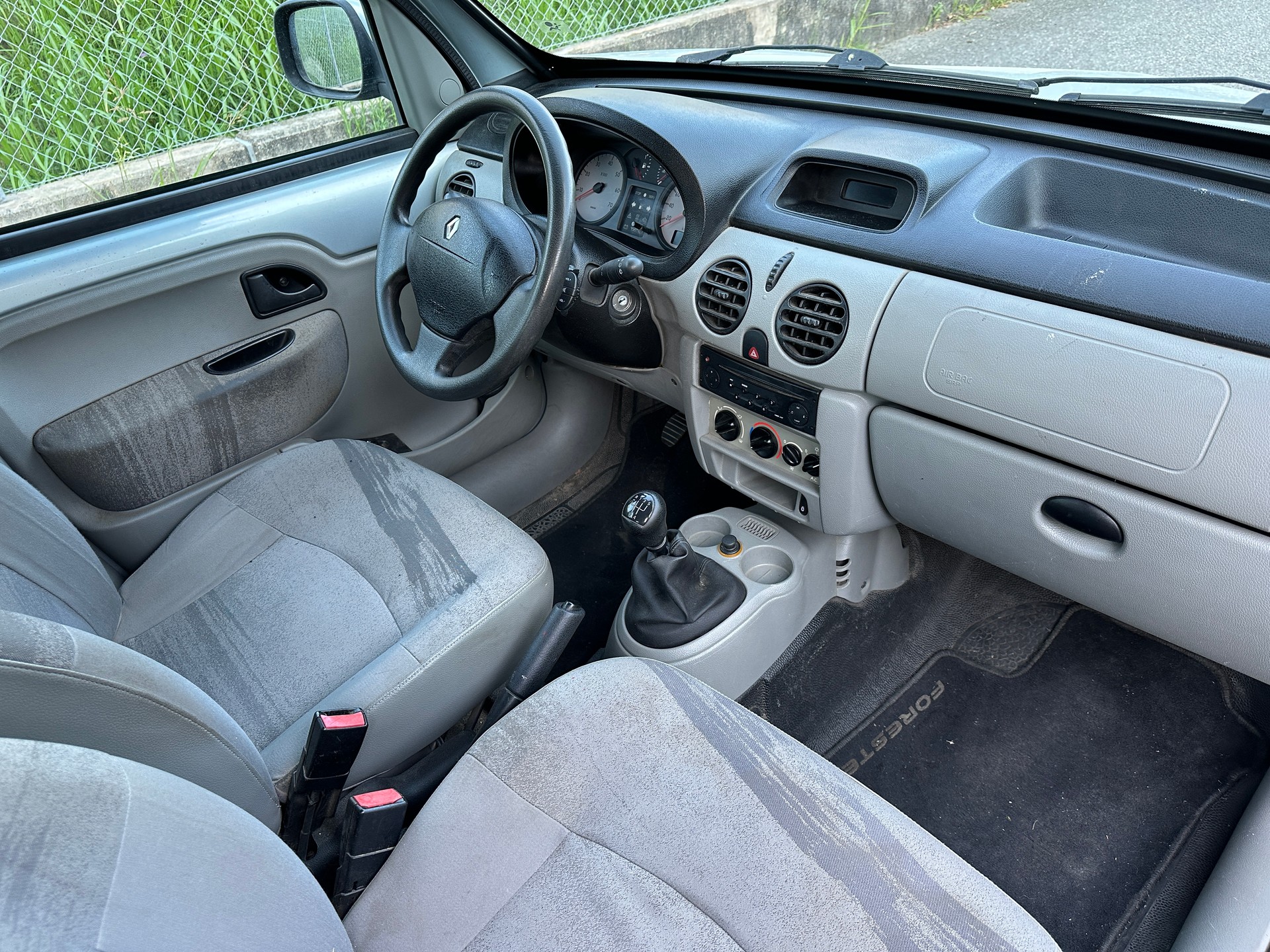 RENAULT Kangoo 1.6 16V Privilège-image-12