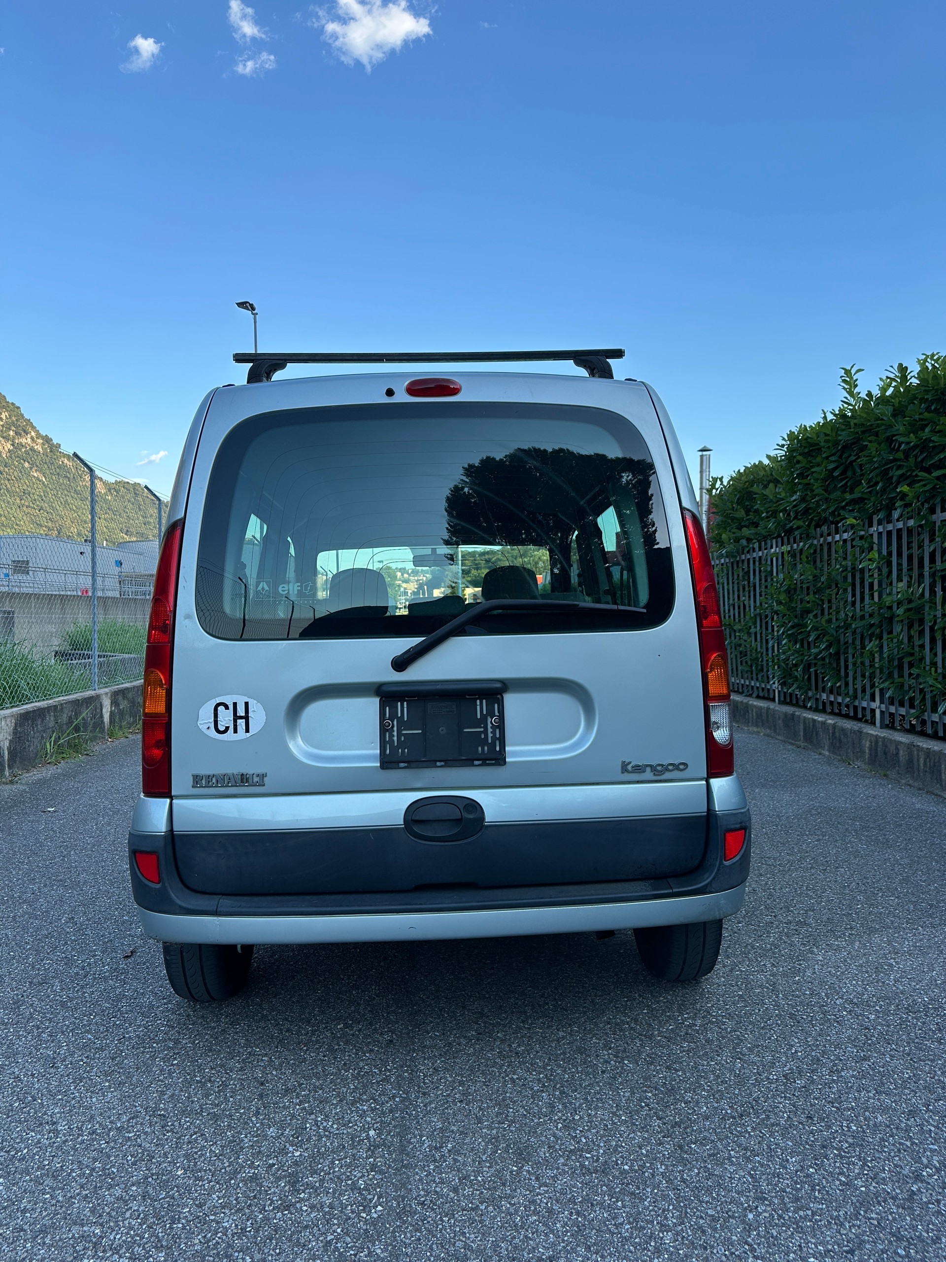 RENAULT Kangoo 1.6 16V Privilège-image-4
