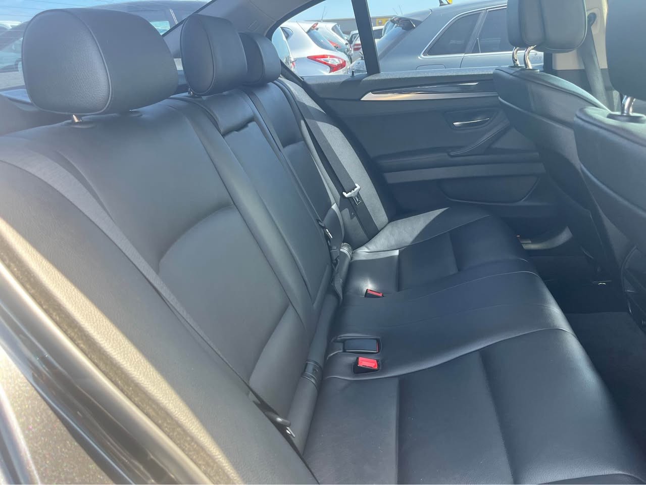 BMW 528i xDrive Steptronic-image-9