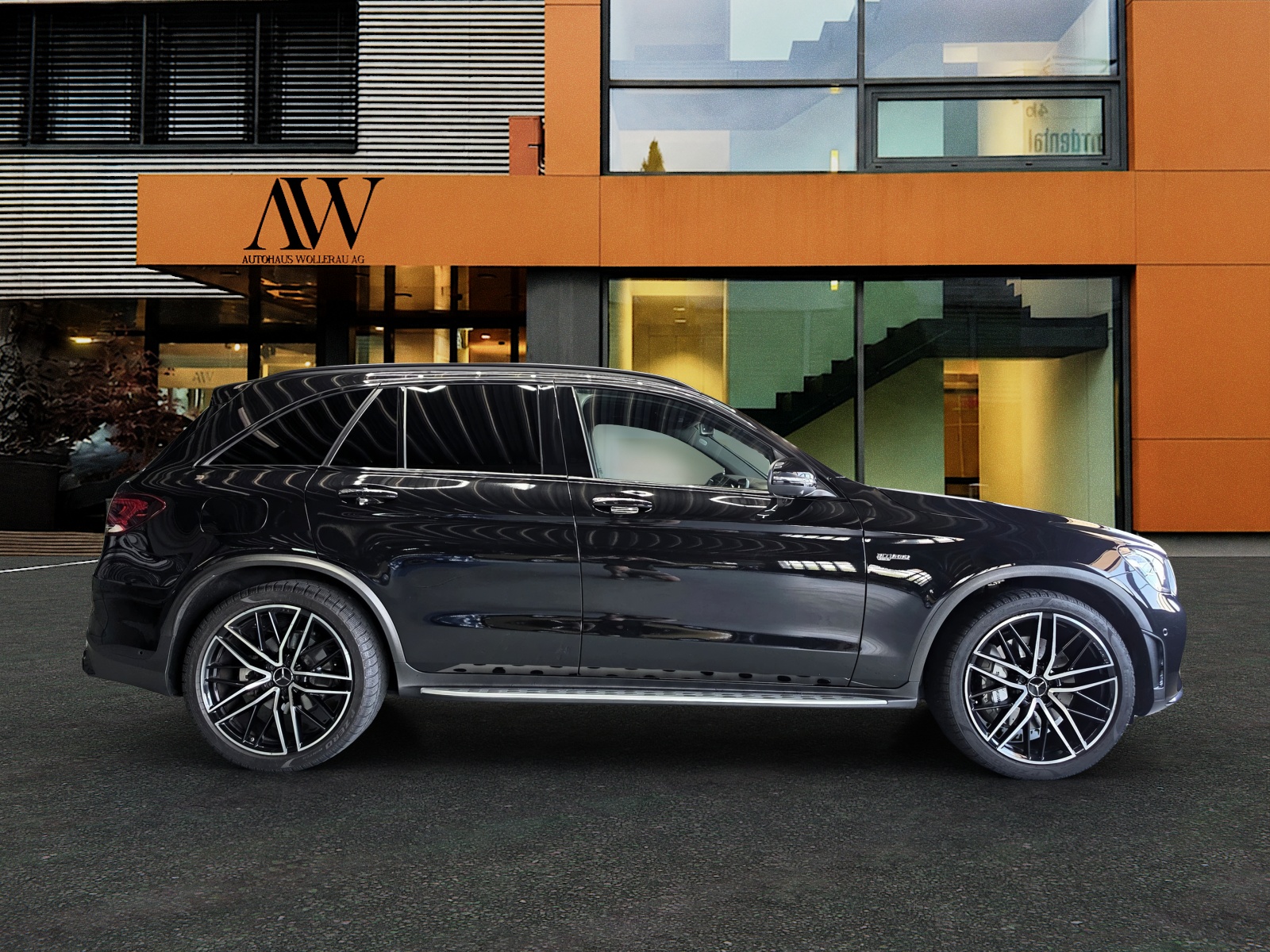 MERCEDES-BENZ GLC 43 AMG 4 Matic / Top Ausstattung-showroom-element-3