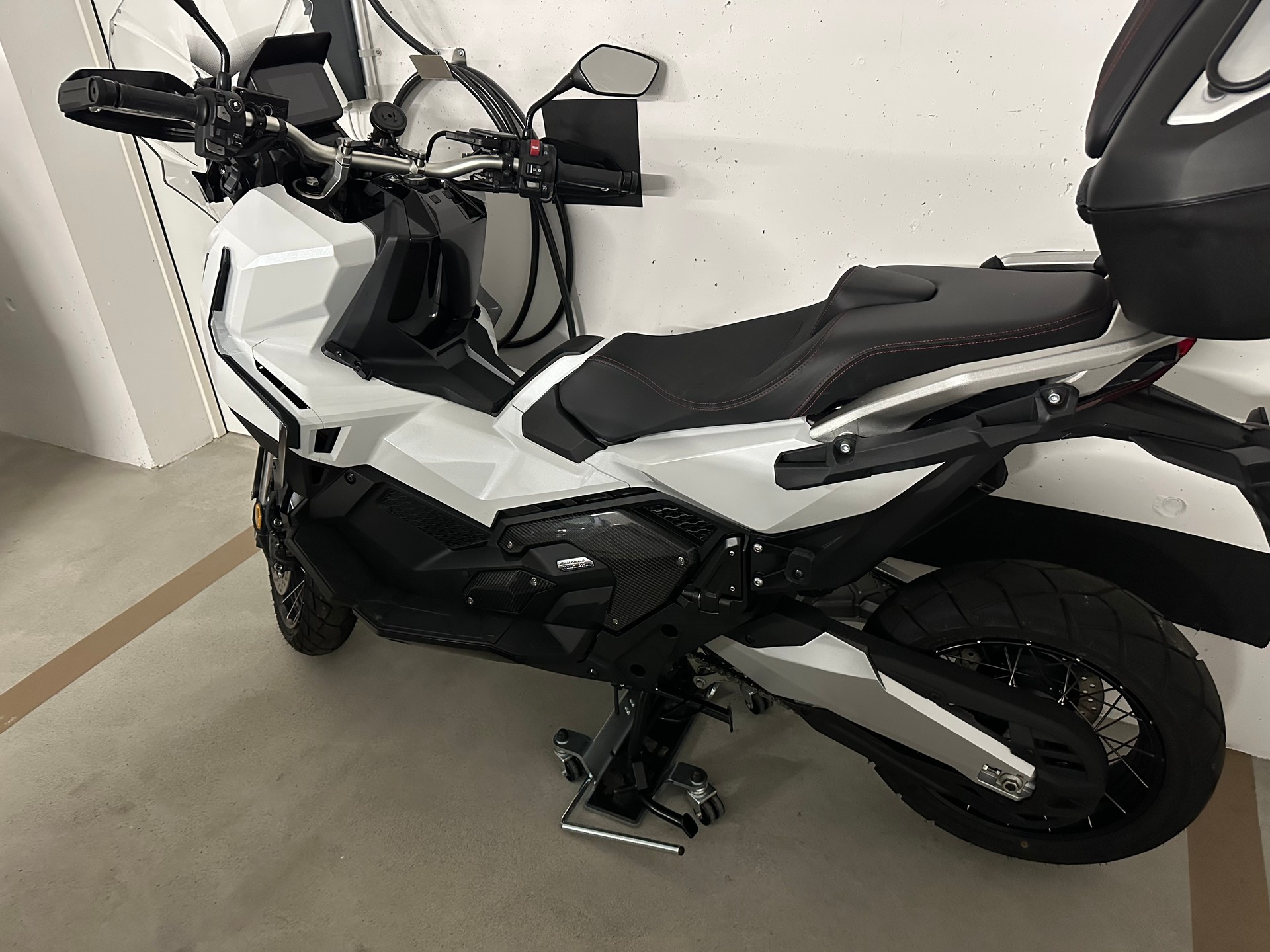 HONDA X-ADV 750-image-1