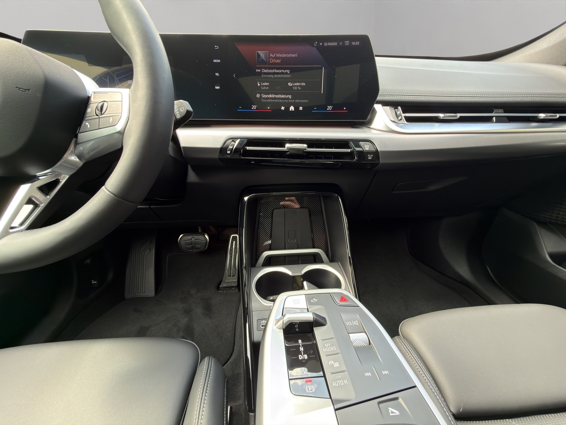 BMW iX1 xDrive 30 M Sport Pro-image-16