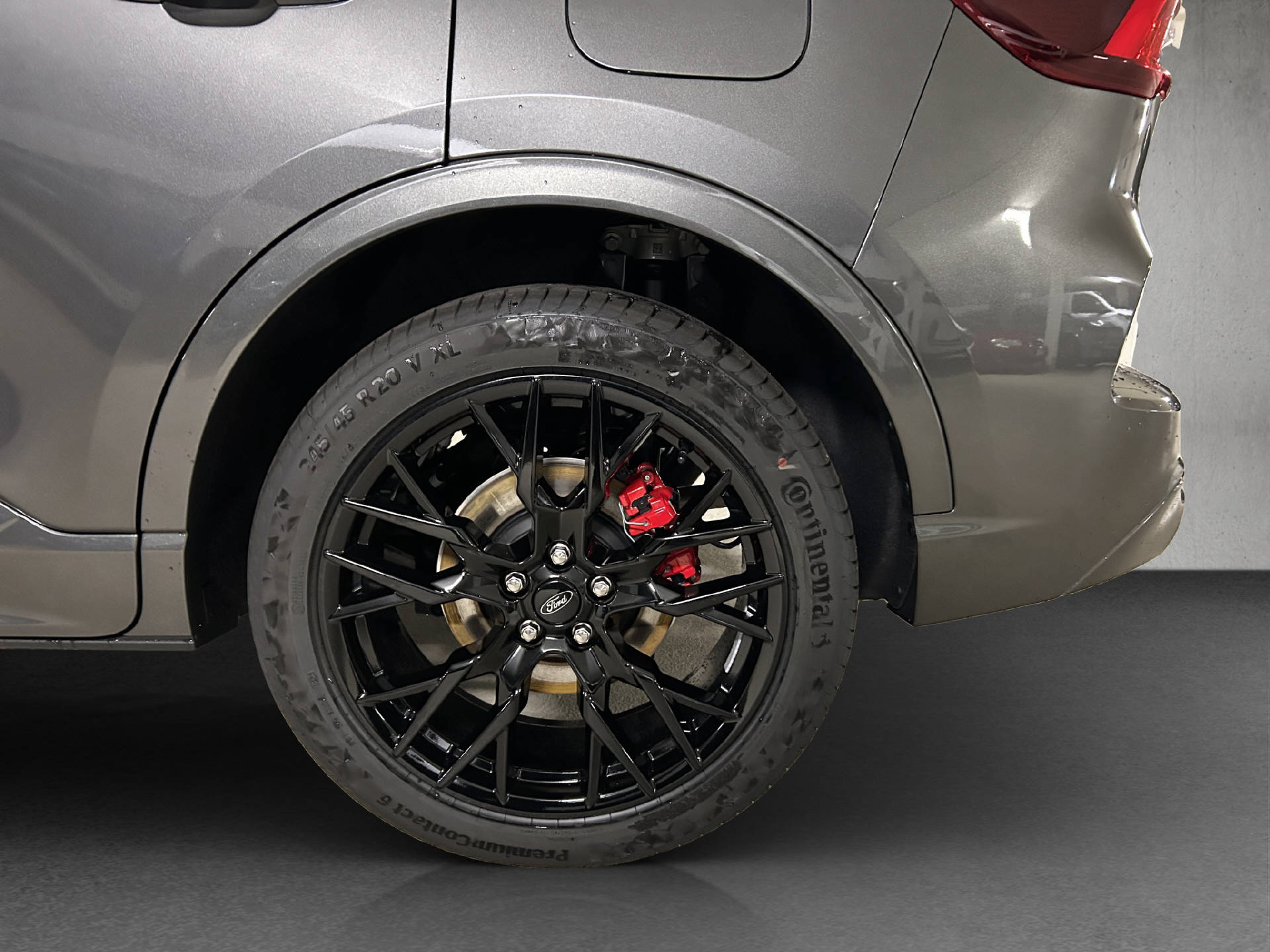 FORD Kuga 2.5 Plug-in Hybrid ST-Line X-image-24