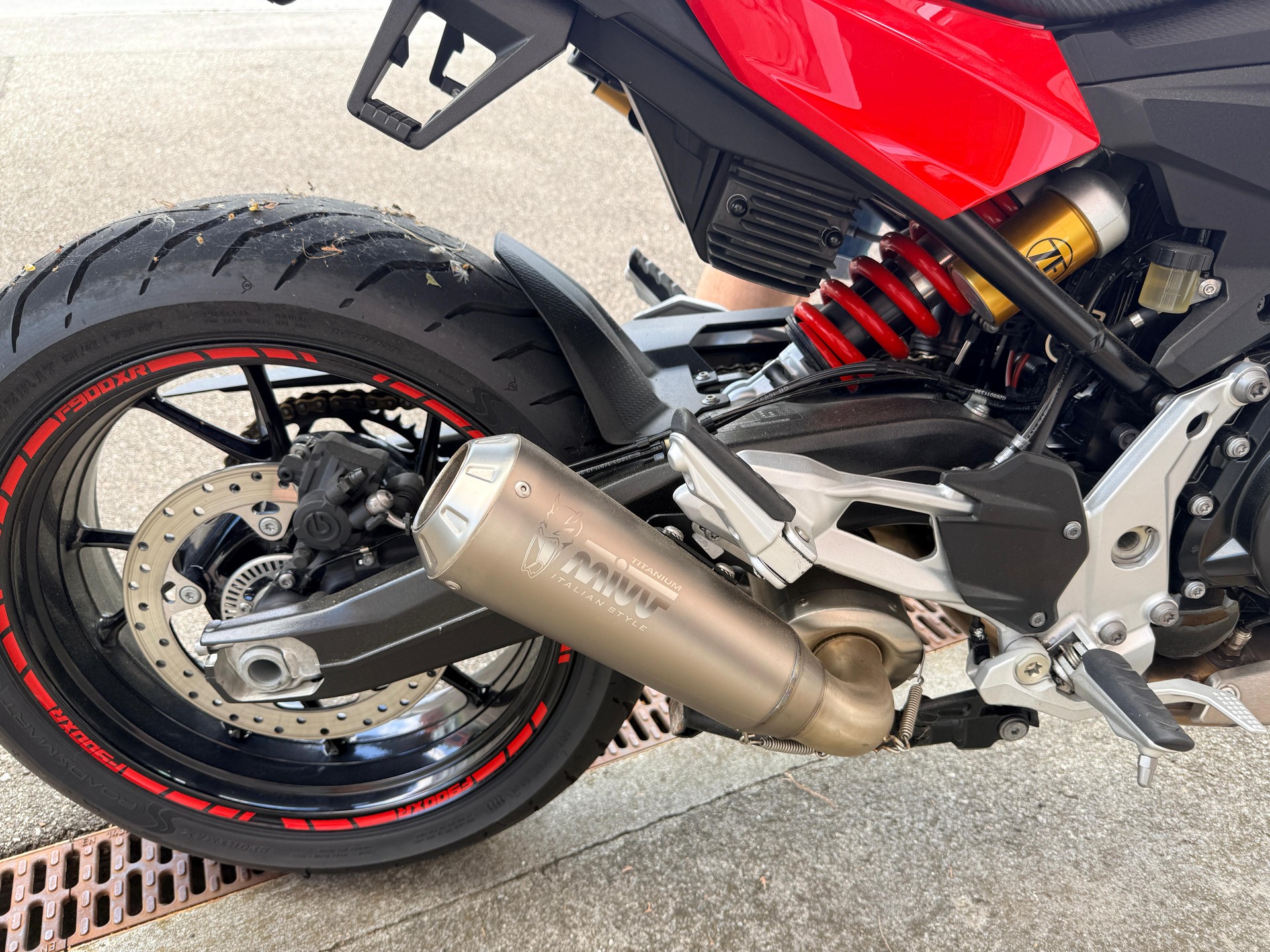 BMW F 900 XR ABS-image-3