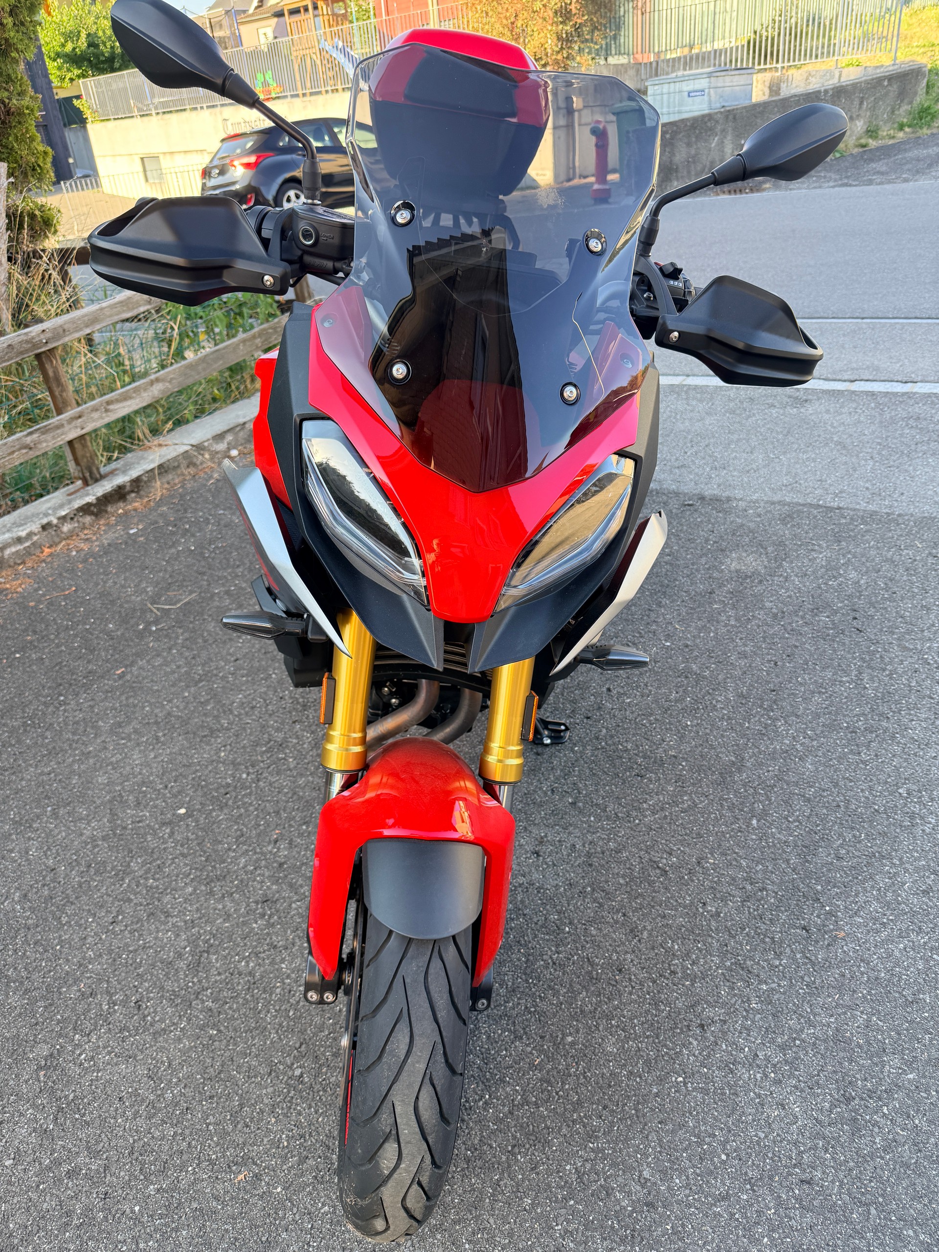 BMW F 900 XR ABS-image-1