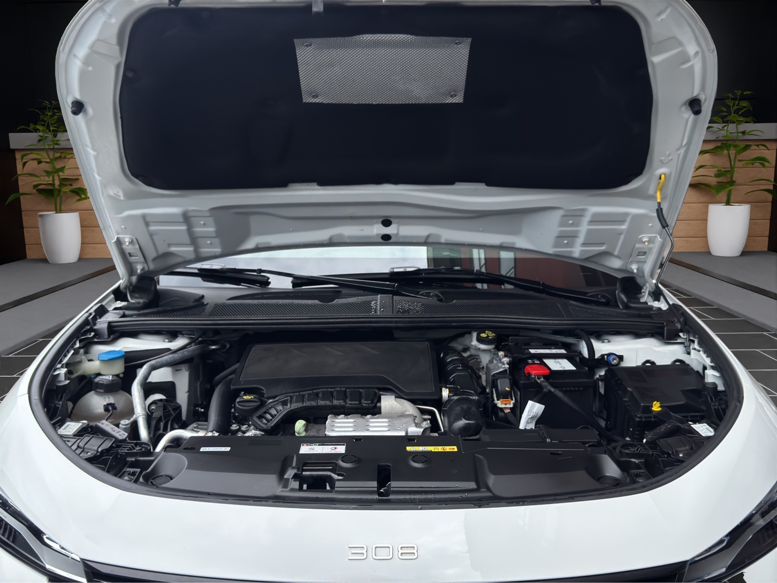 PEUGEOT 308 1.2 Allure Pack EAT8-image-14