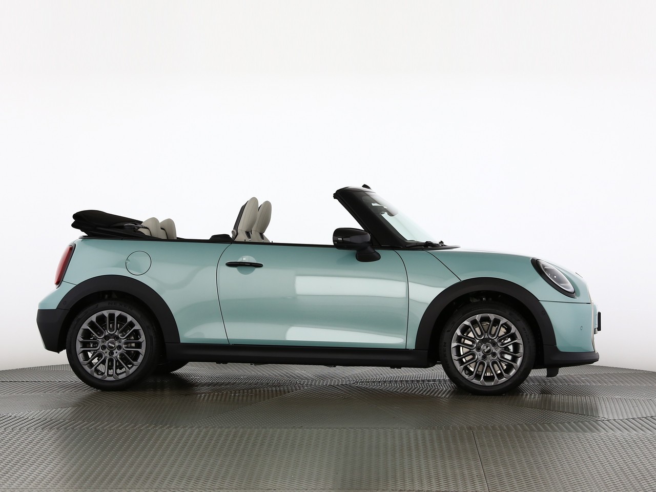 MINI Cooper S Cabriolet DKG I MINI Days Offer-image-17