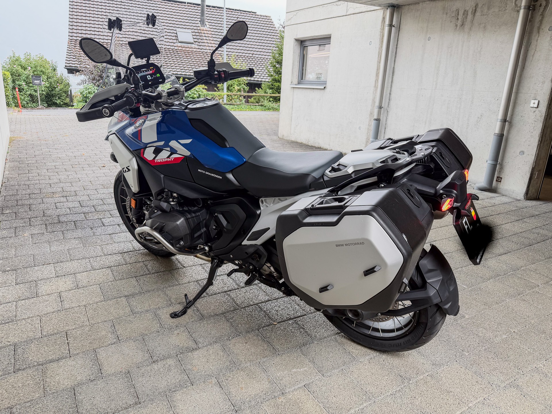 BMW R 1300 GS-image-3