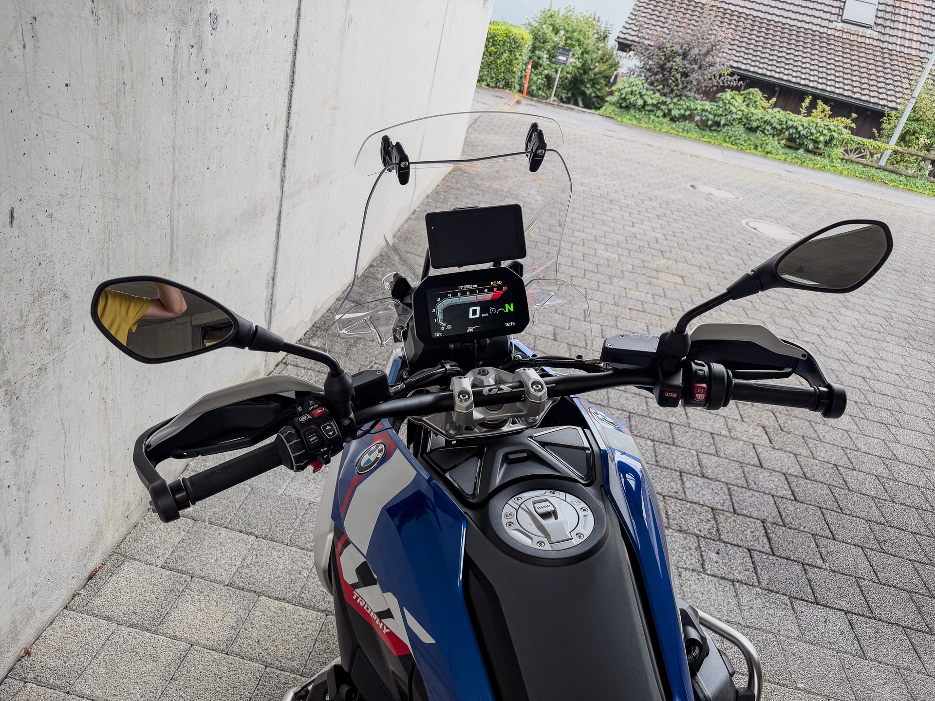 BMW R 1300 GS-image-5
