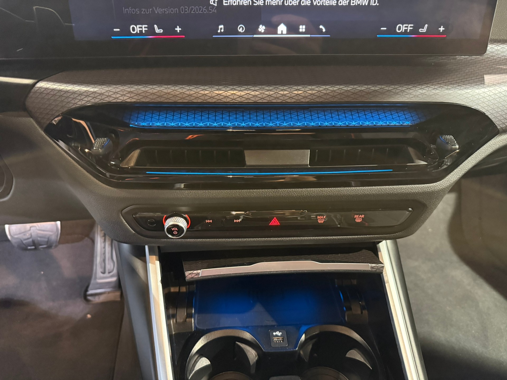 BMW M340i xDrive 48V Steptronic-image-13