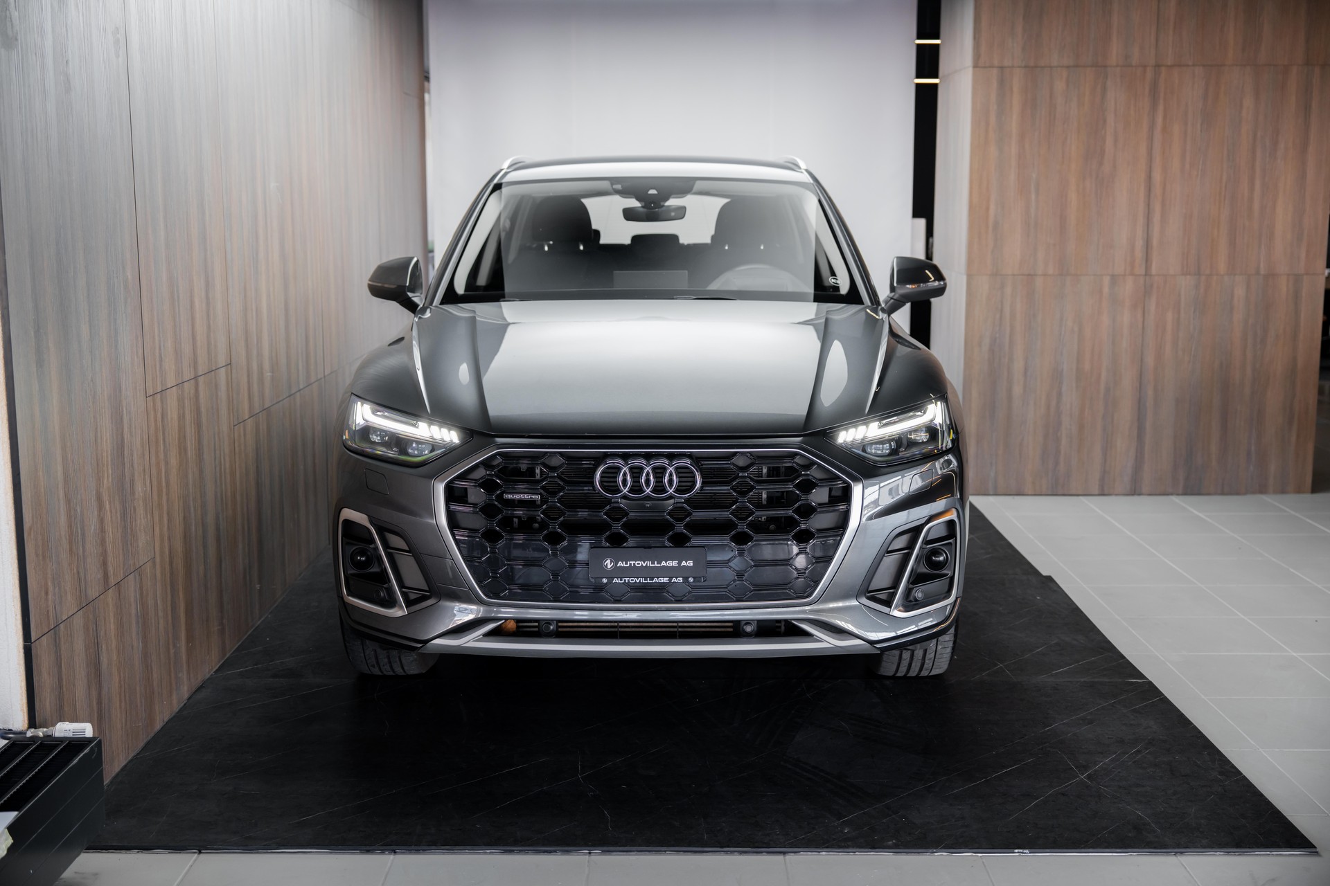AUDI Q5 55 TFSI e PHEV S line quattro S-tronic-image-25