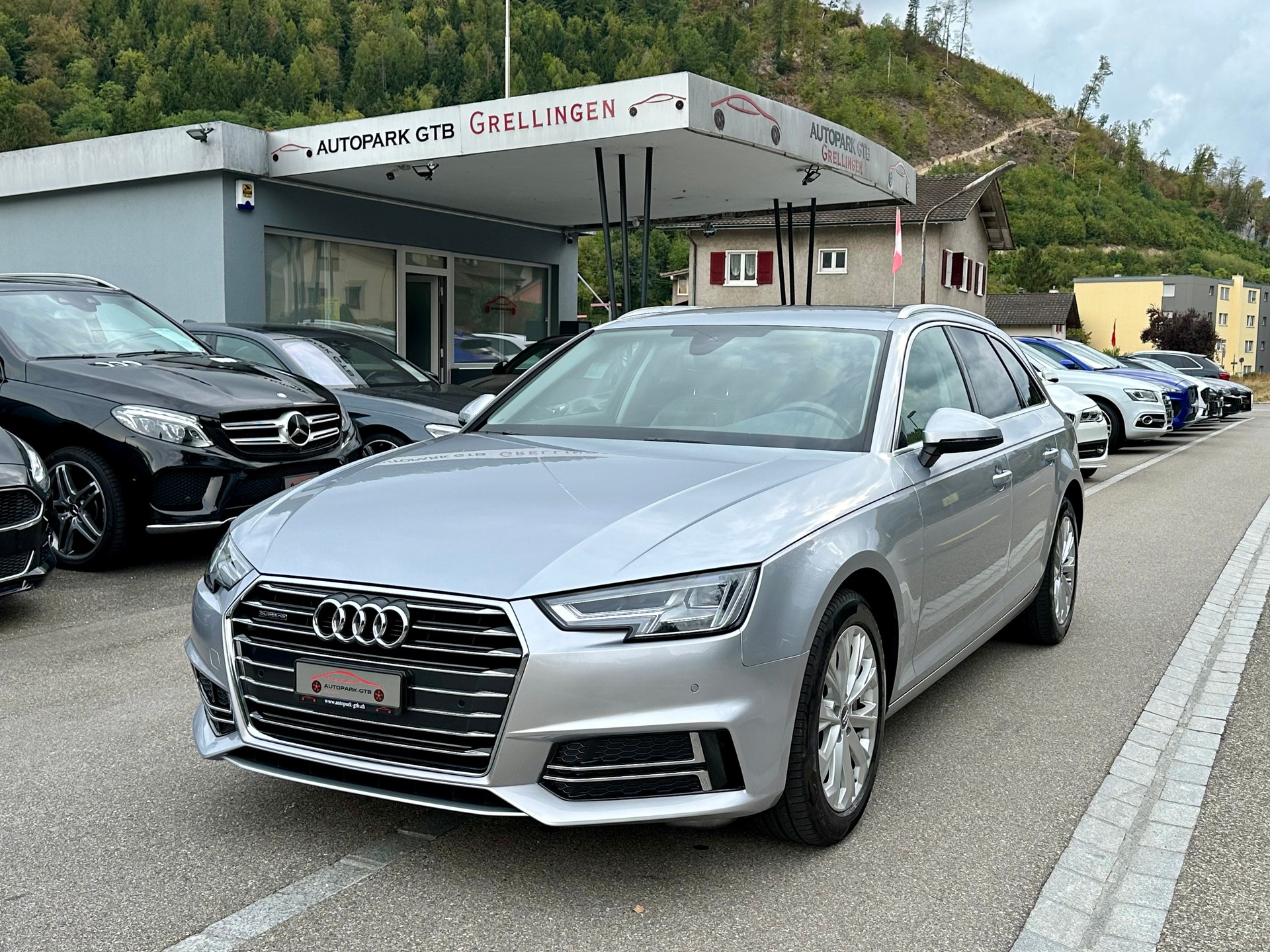 AUDI A4 Avant 40 TDI Design quattro S-tronic